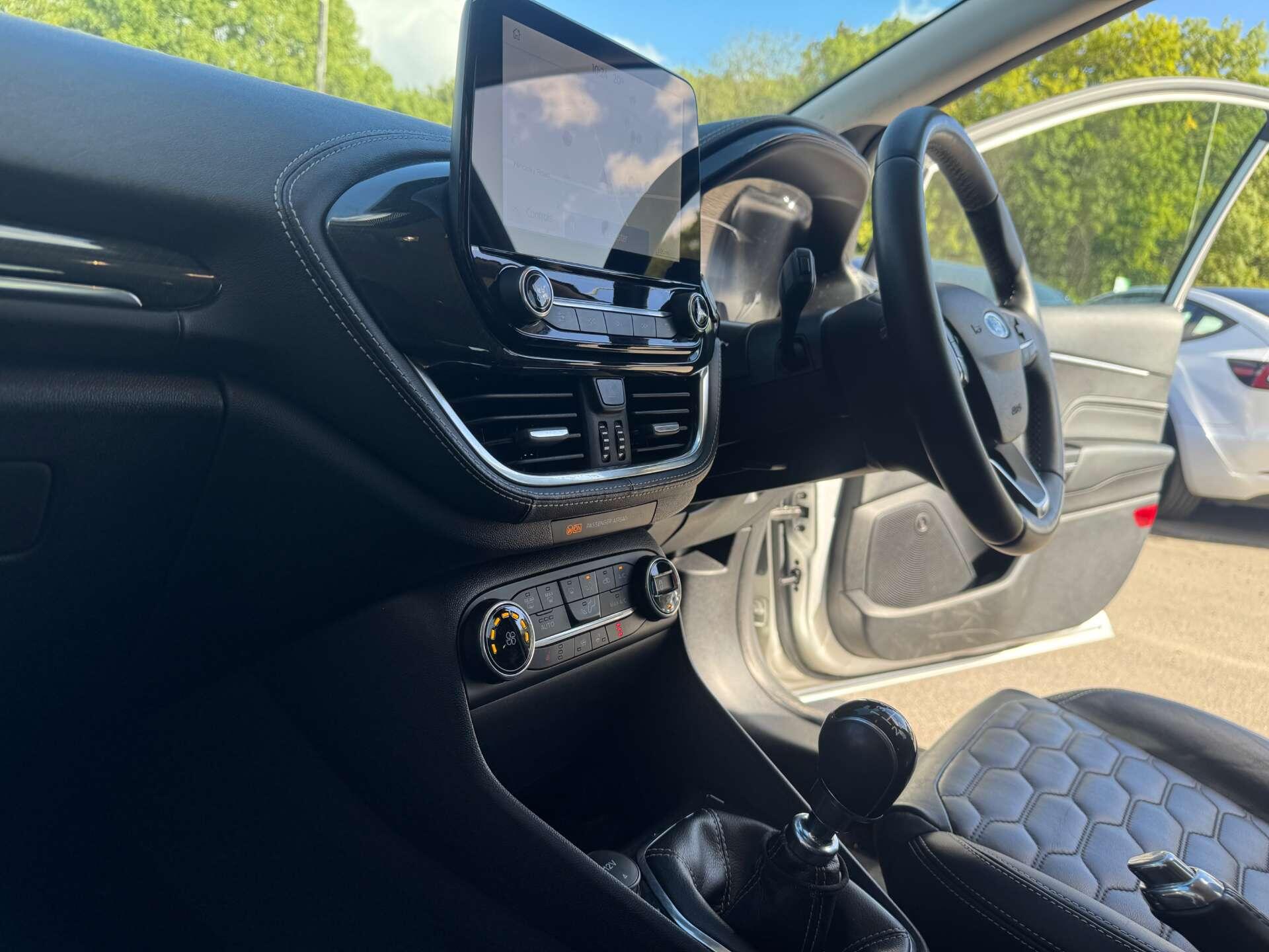 Ford Fiesta view 21