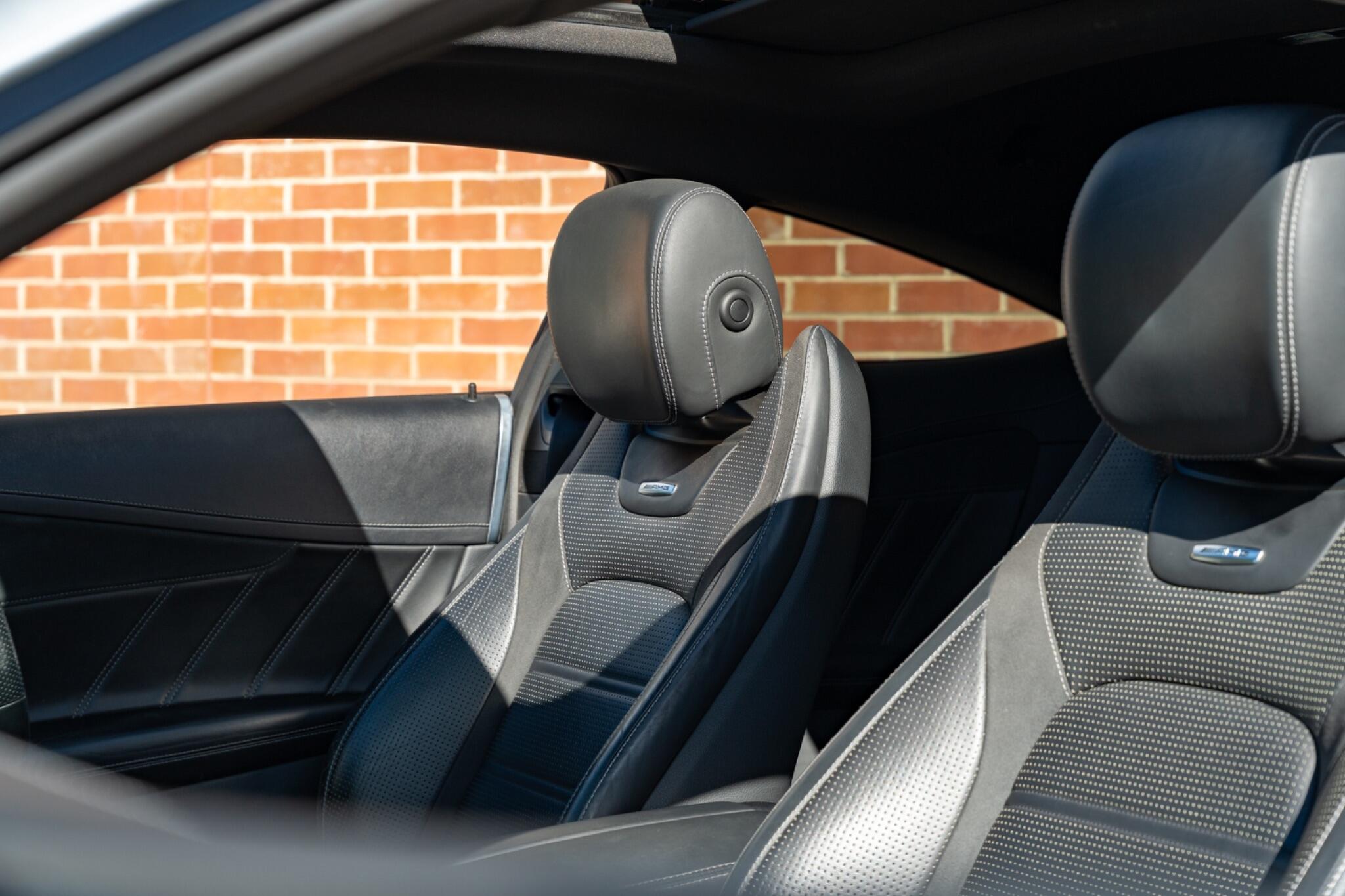 Mercedes-Benz C-Class view 8