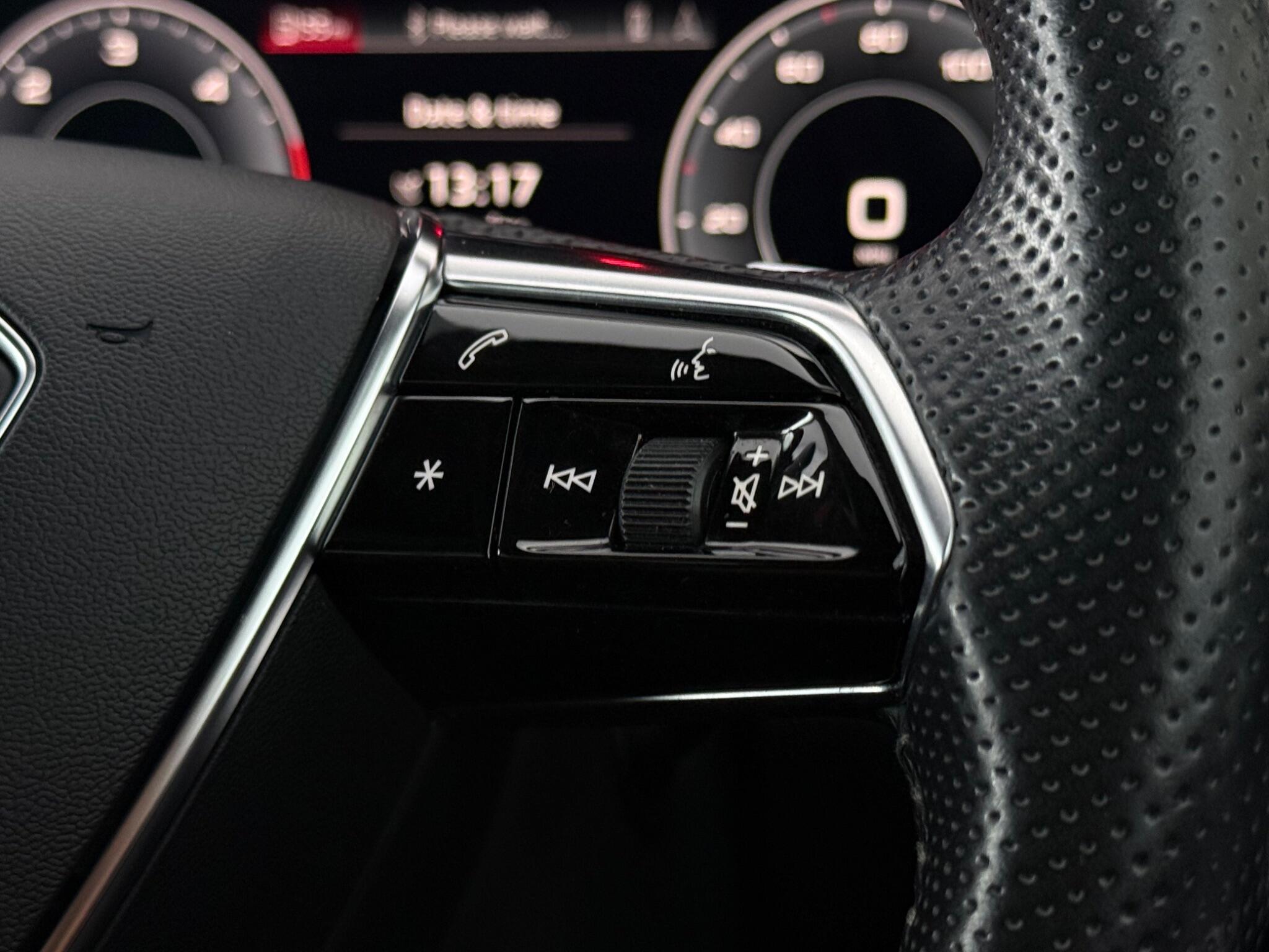 Audi A6 view 17