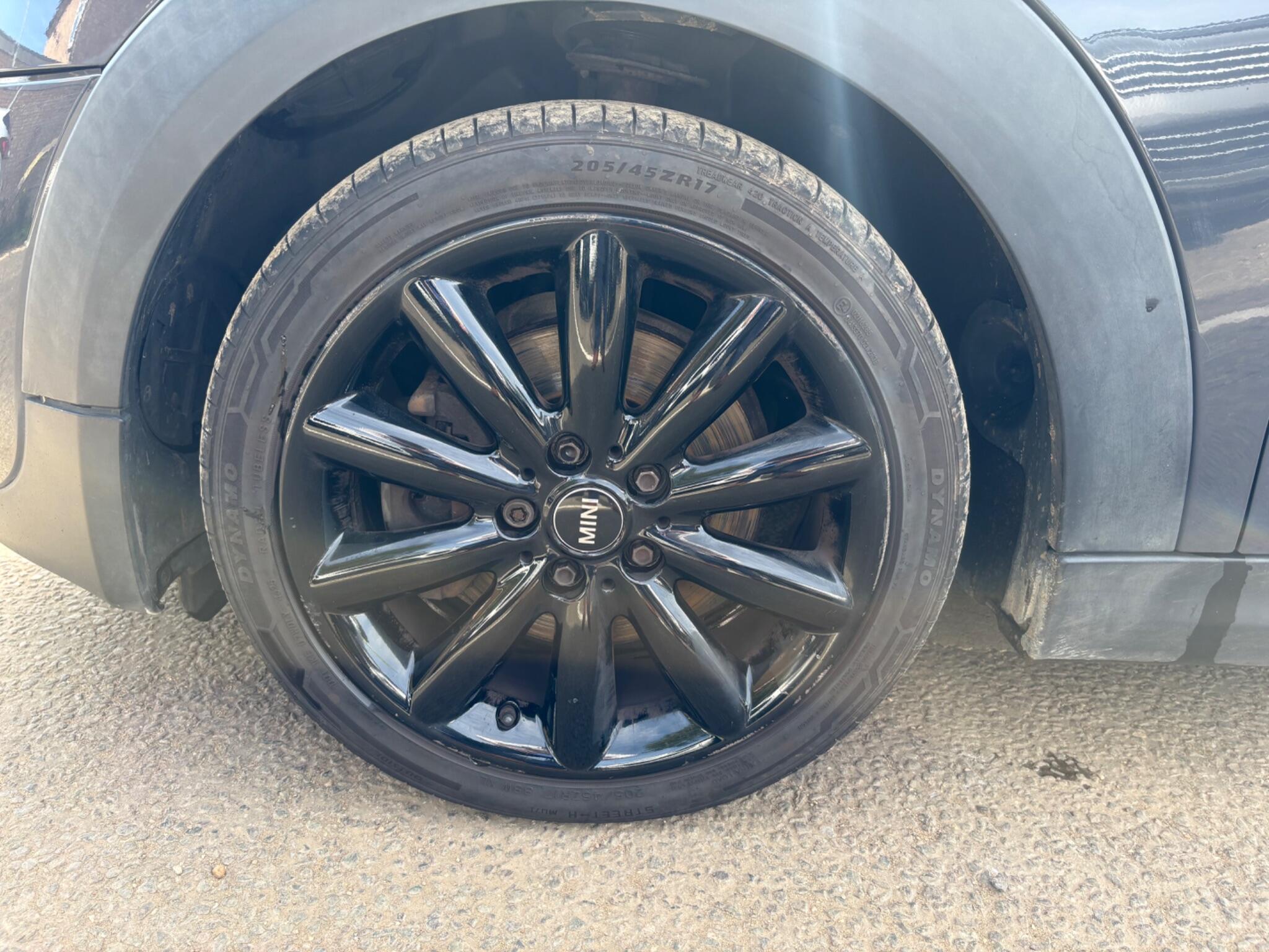 Mini Hatch view 12