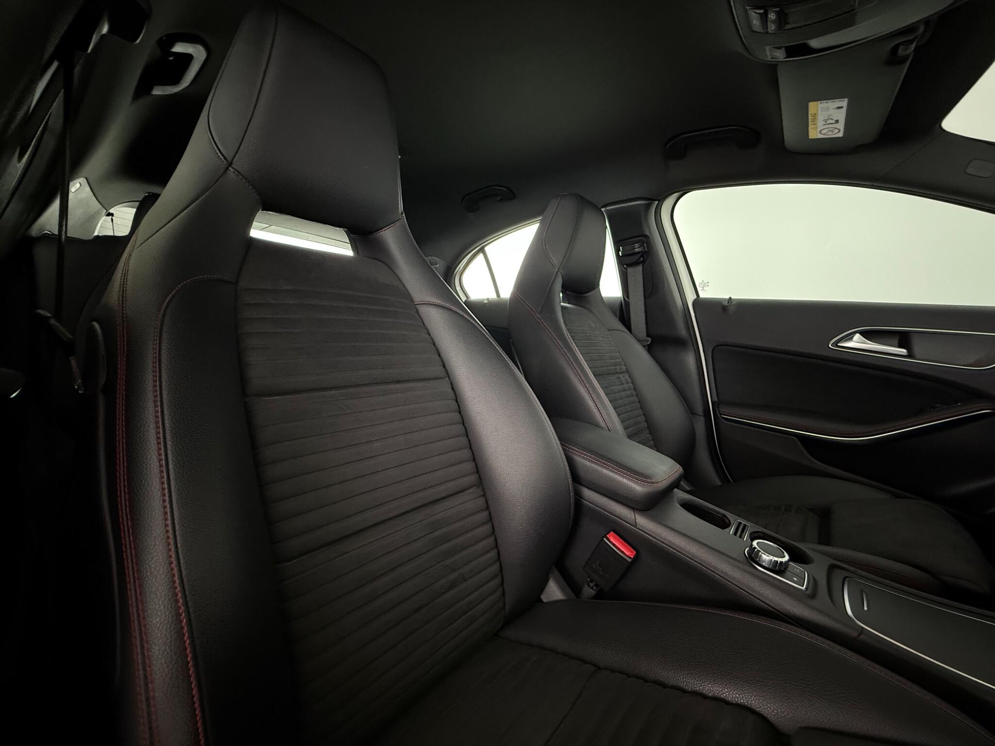 Mercedes-Benz A-Class view 28