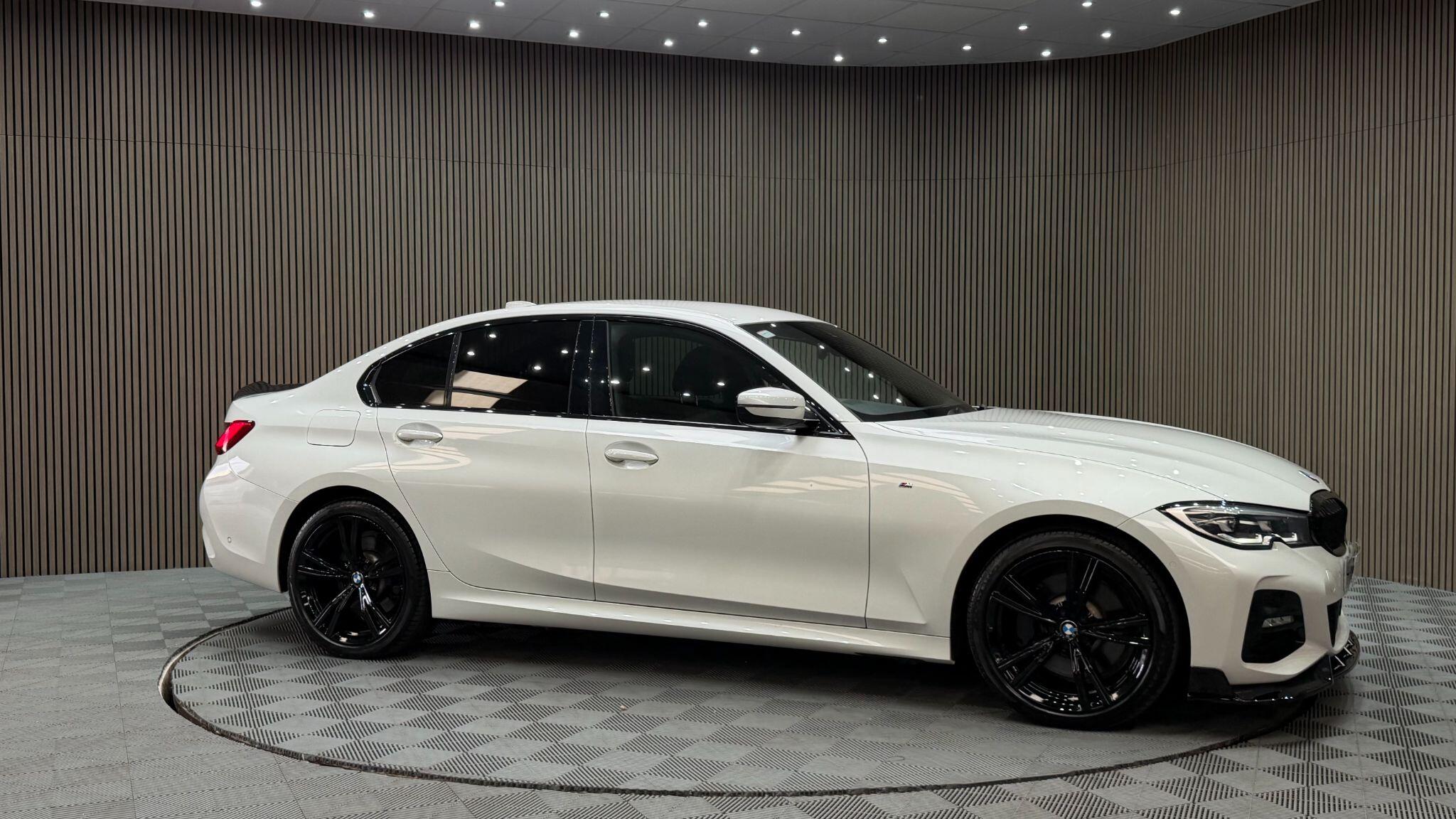 BMW 3 Series view 19
