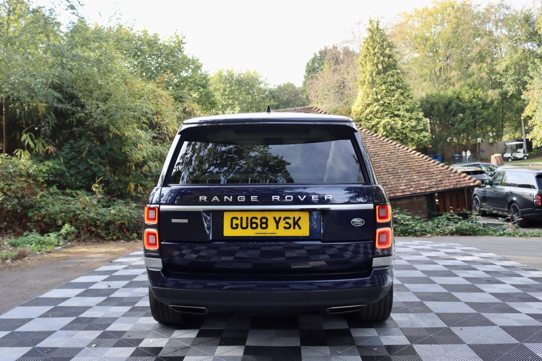 Land Rover Range Rover view 24