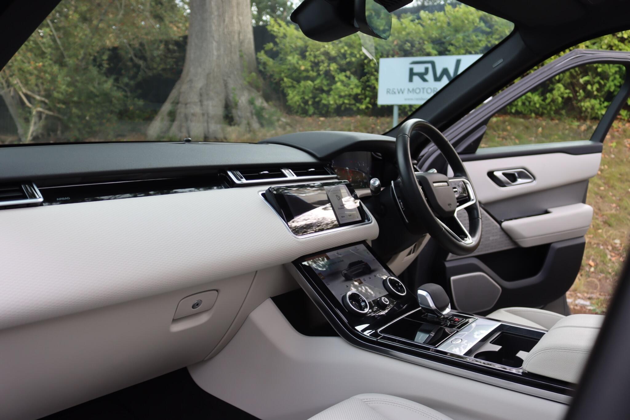 Land Rover Range Rover Velar view 25