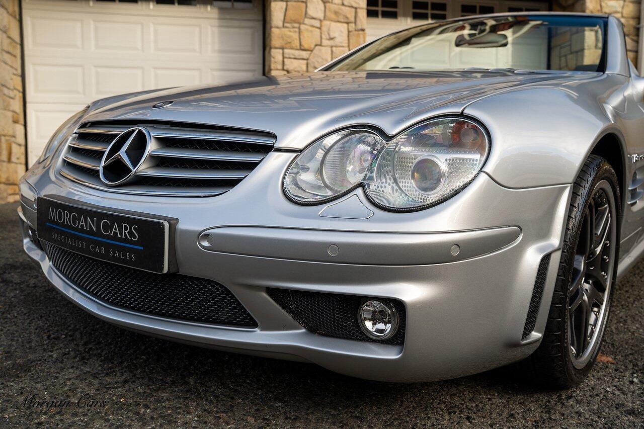 Mercedes-Benz SL view 40
