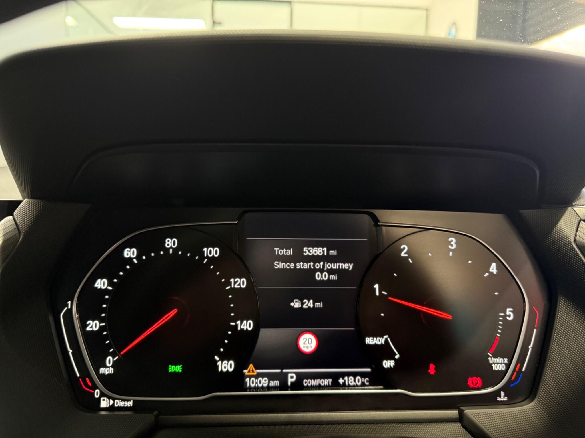 BMW 1 Series view 18