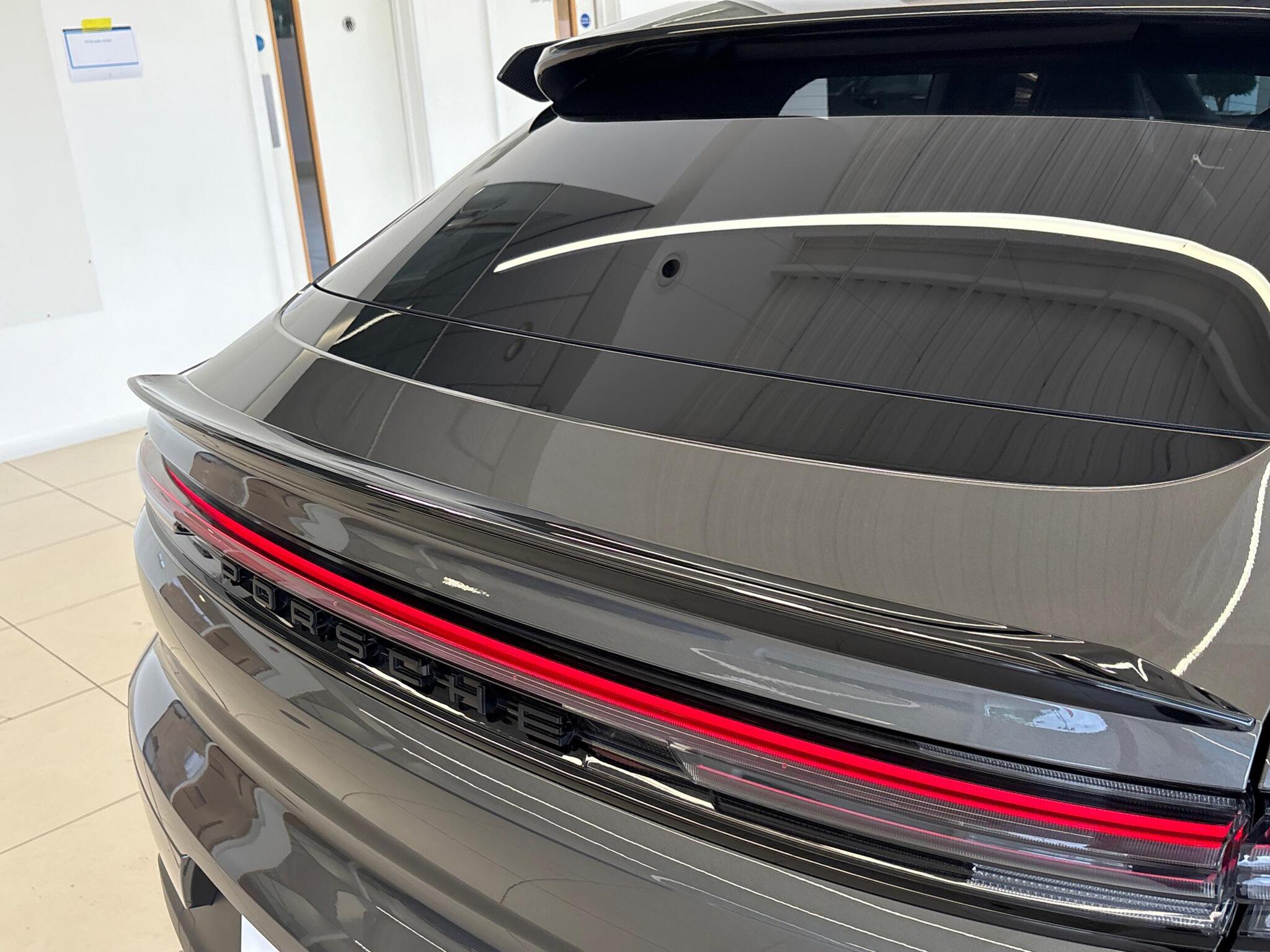 Porsche Cayenne view 48