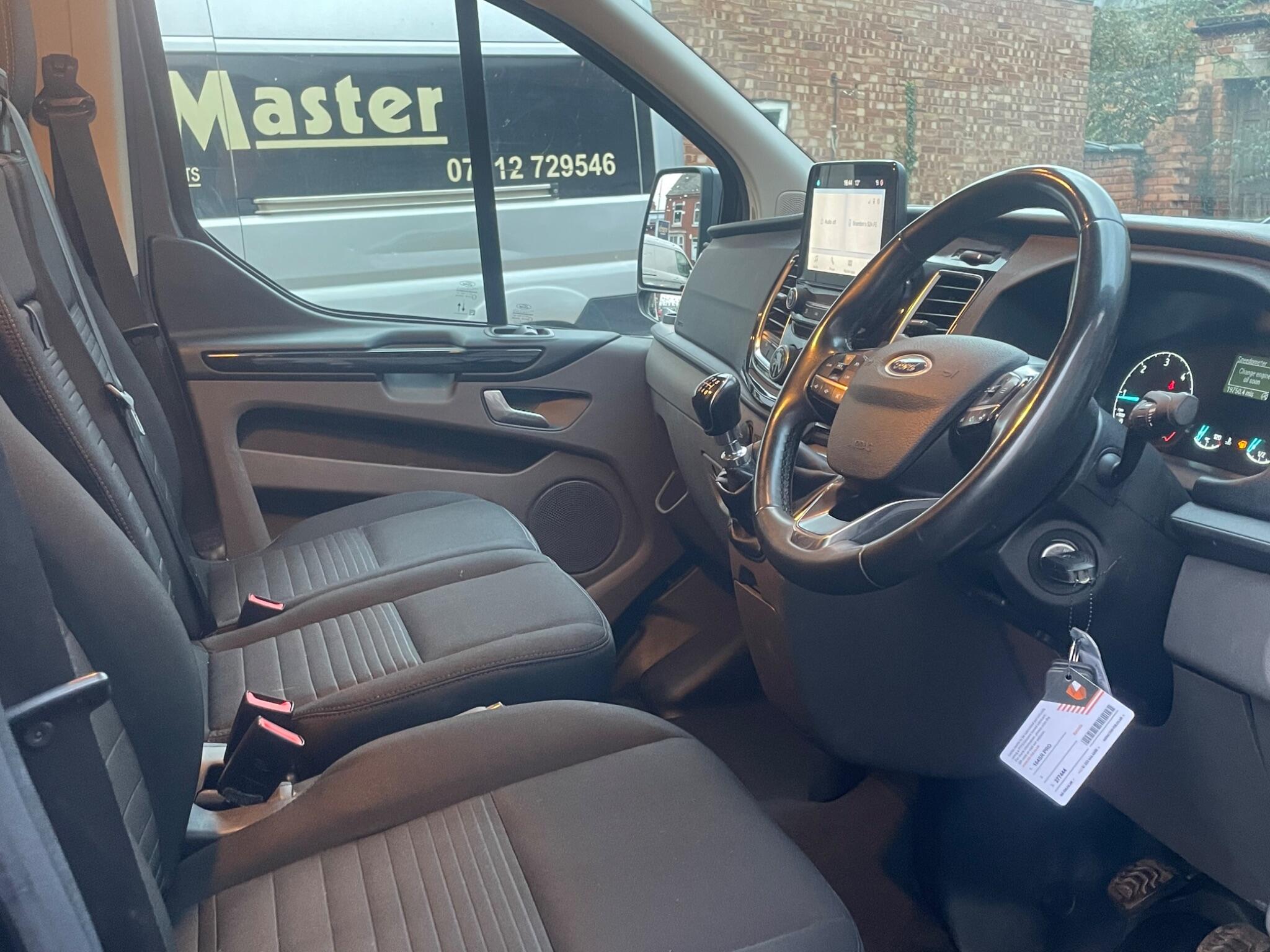 2019 Ford Transit Custom 2.0 320 EcoBlue Limited Crew Van L2 H1 Euro 6 (s/s) 5dr (6 Seat) • 99,861 miles image 8