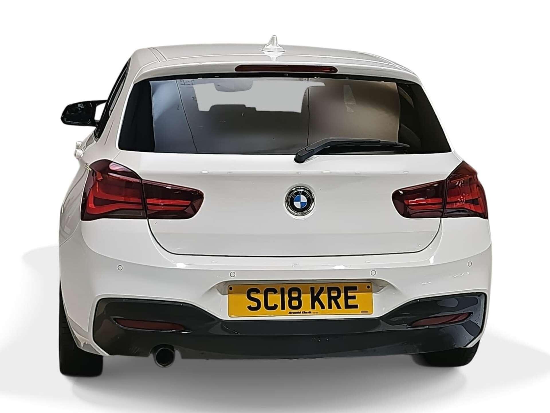 BMW 1 Series view 4