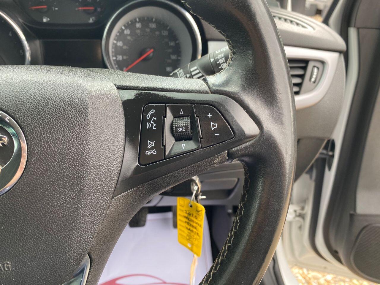 Vauxhall Astra view 21