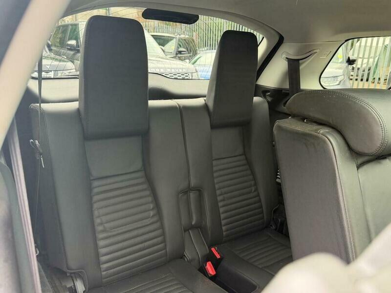 Land Rover Discovery Sport view 61