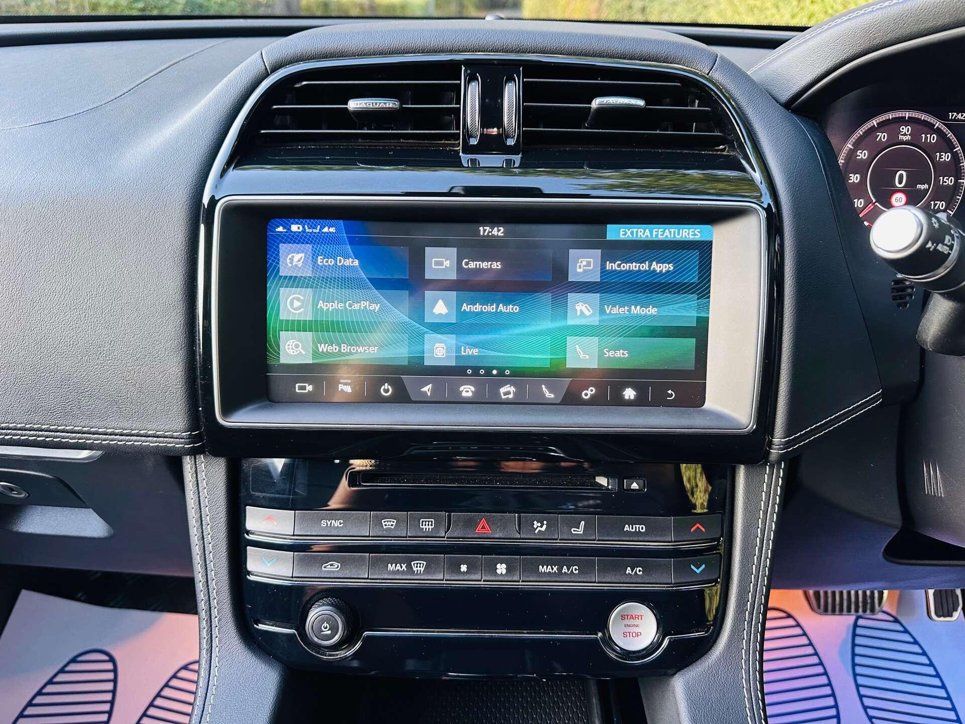 Jaguar F-Pace view 13