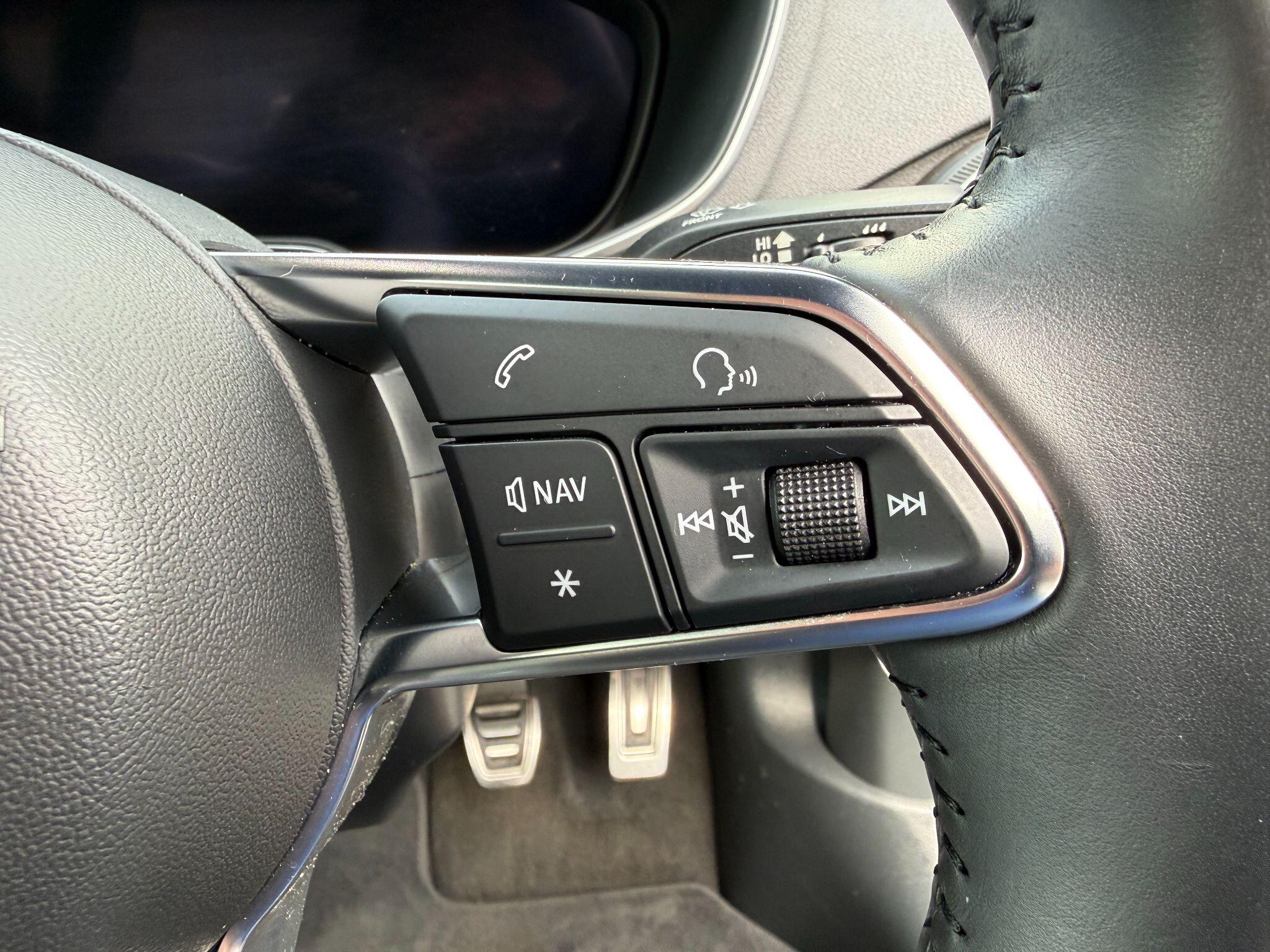 Audi TT view 34