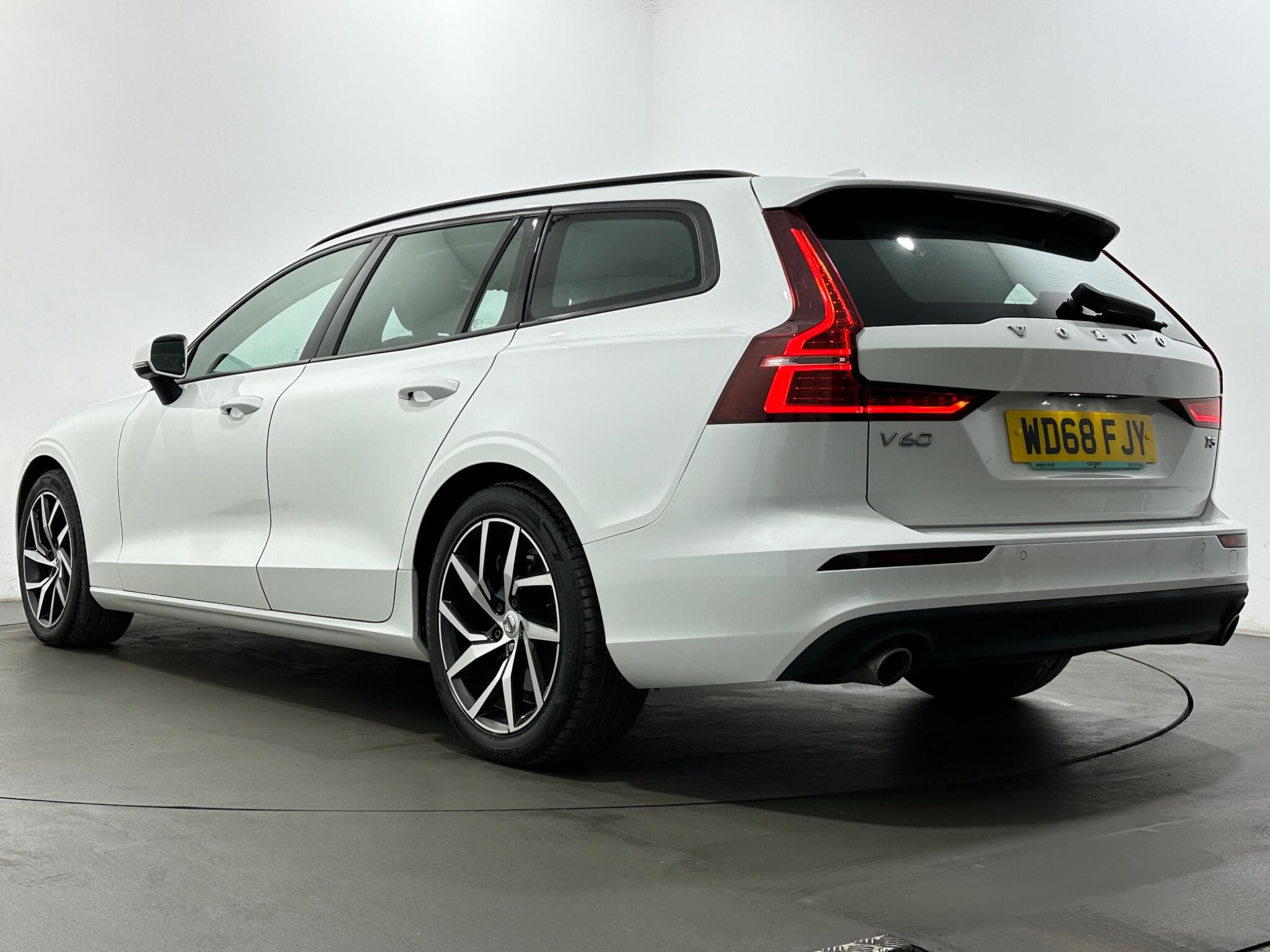 Volvo V60 view 47