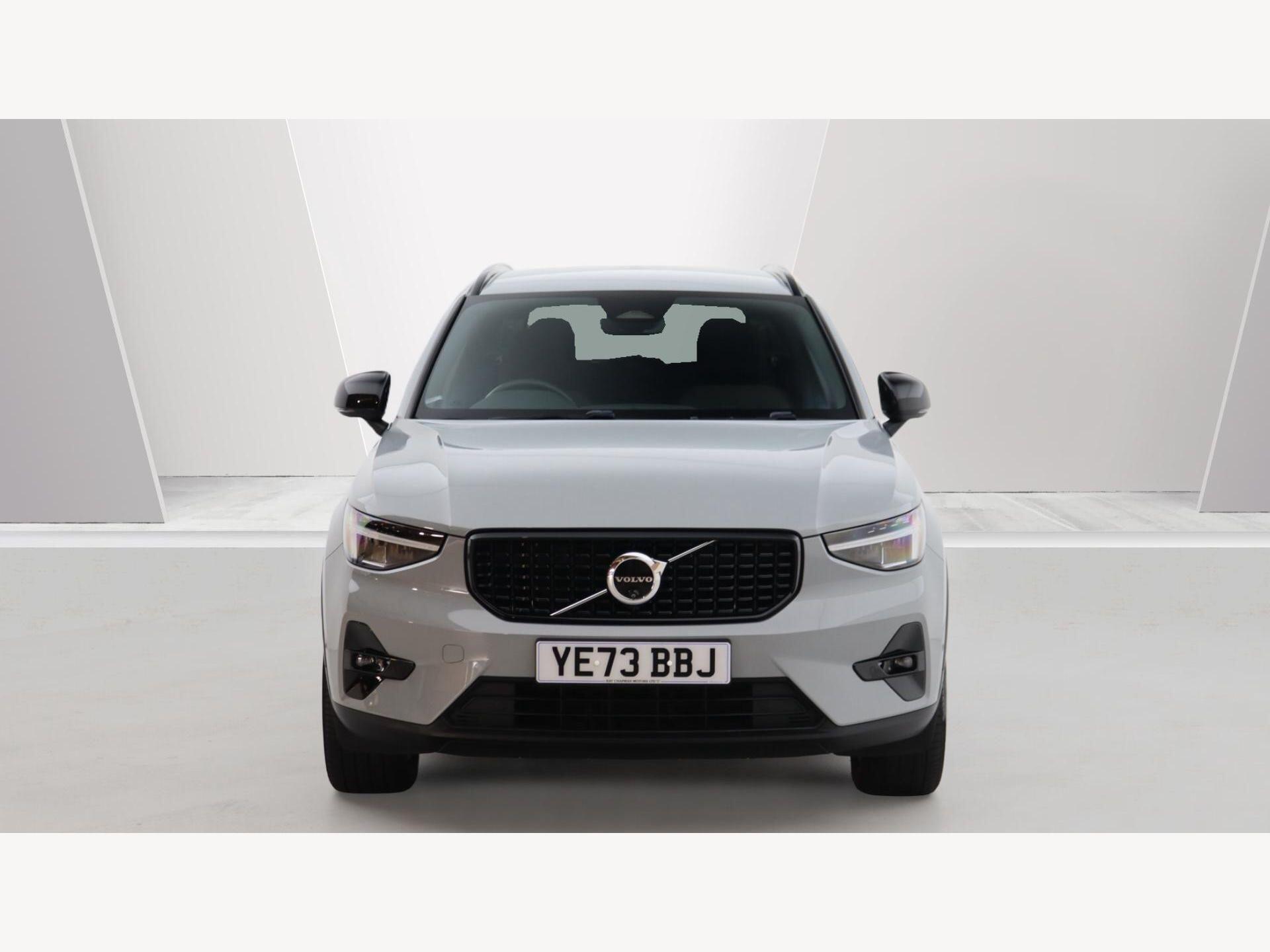 Volvo XC40 view 11