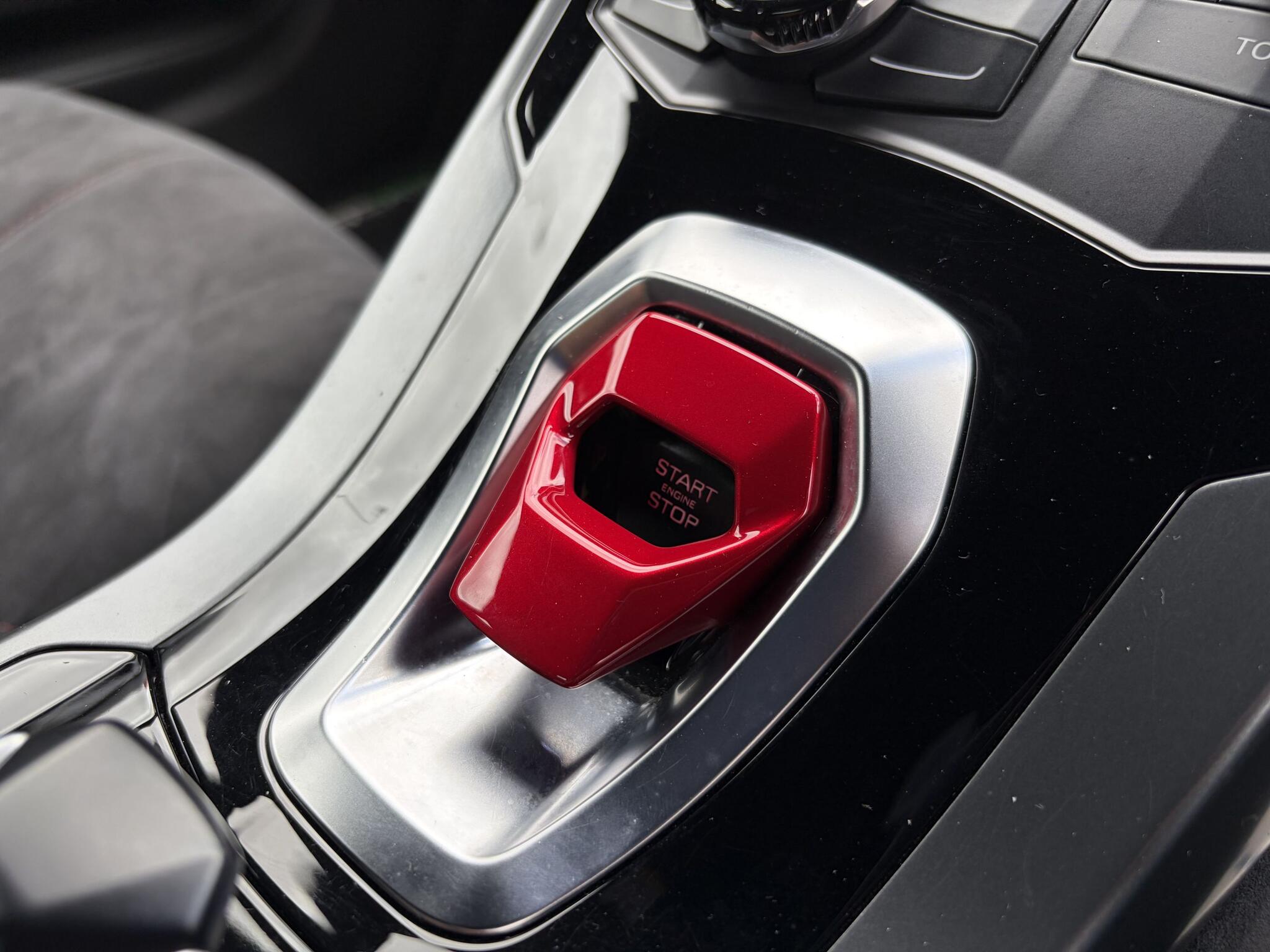 Lamborghini Huracan view 4