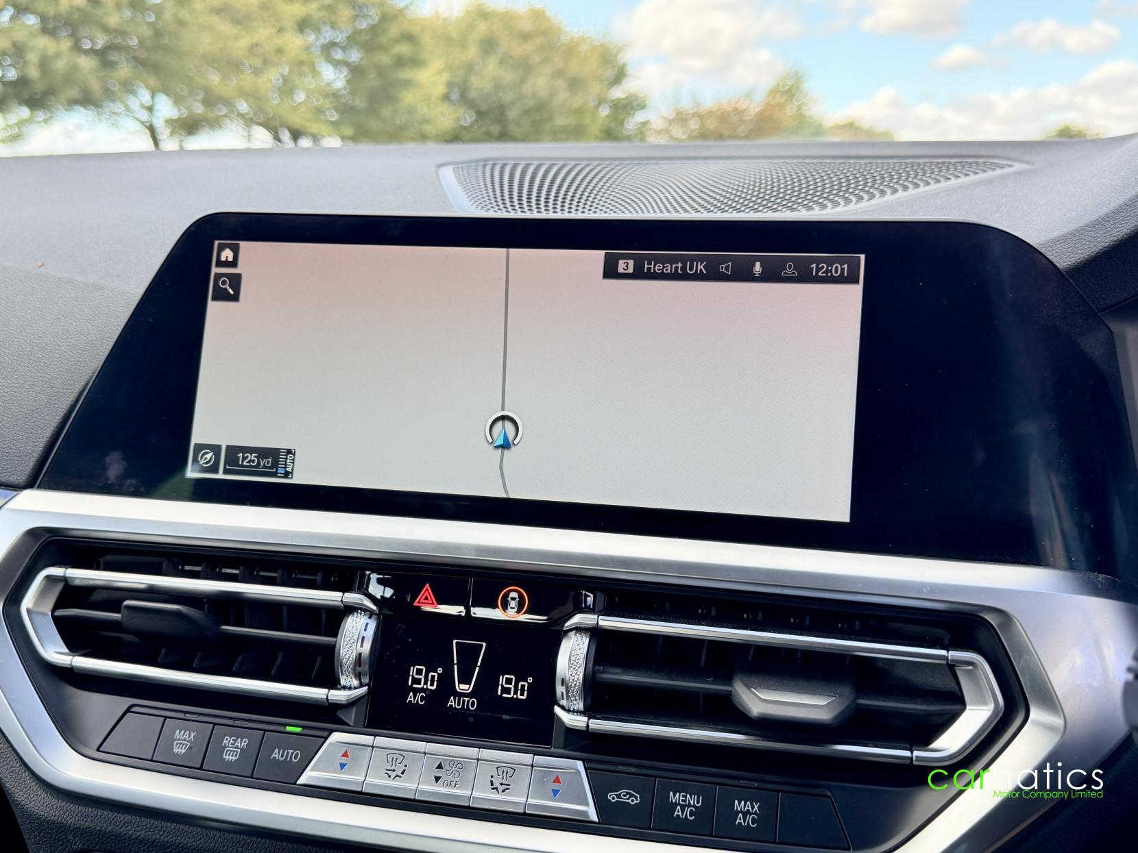 BMW 3 Series view 28