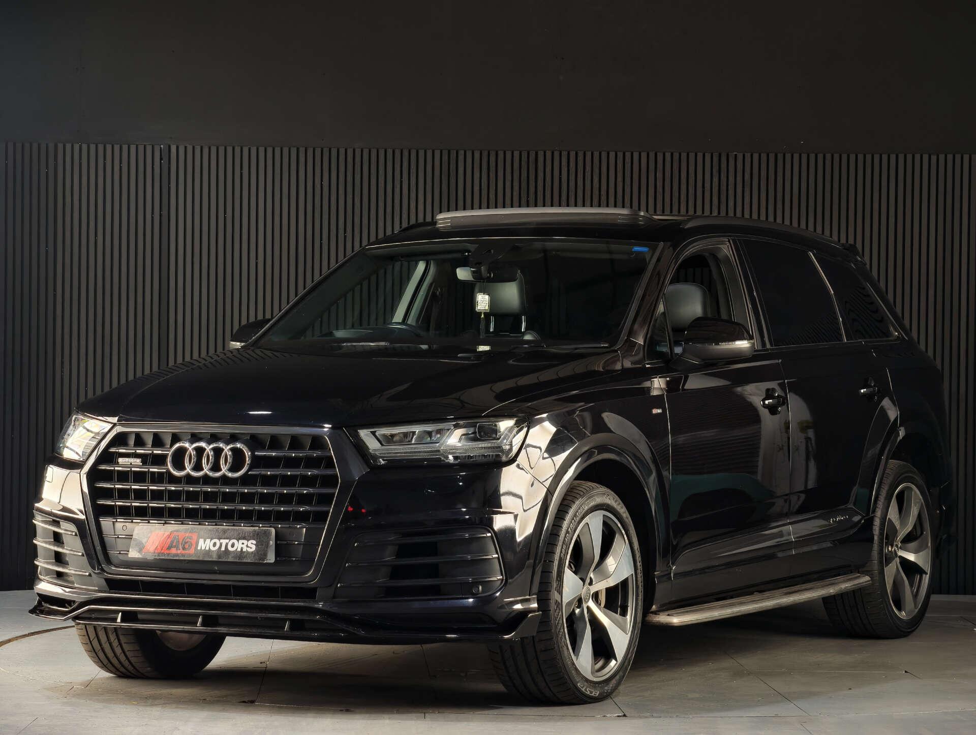 Audi Q7 view 14