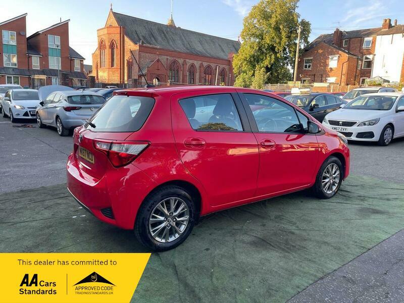 2017 Toyota Yaris 1.5 VVT-i Icon Euro 6 5dr • 37,180 miles image 10