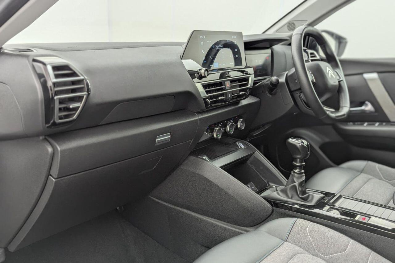 Citroen C4 view 22