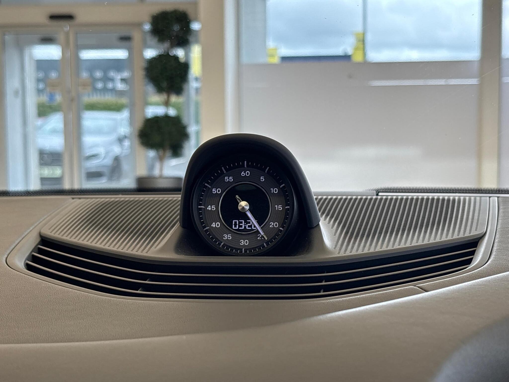 Porsche Taycan view 18