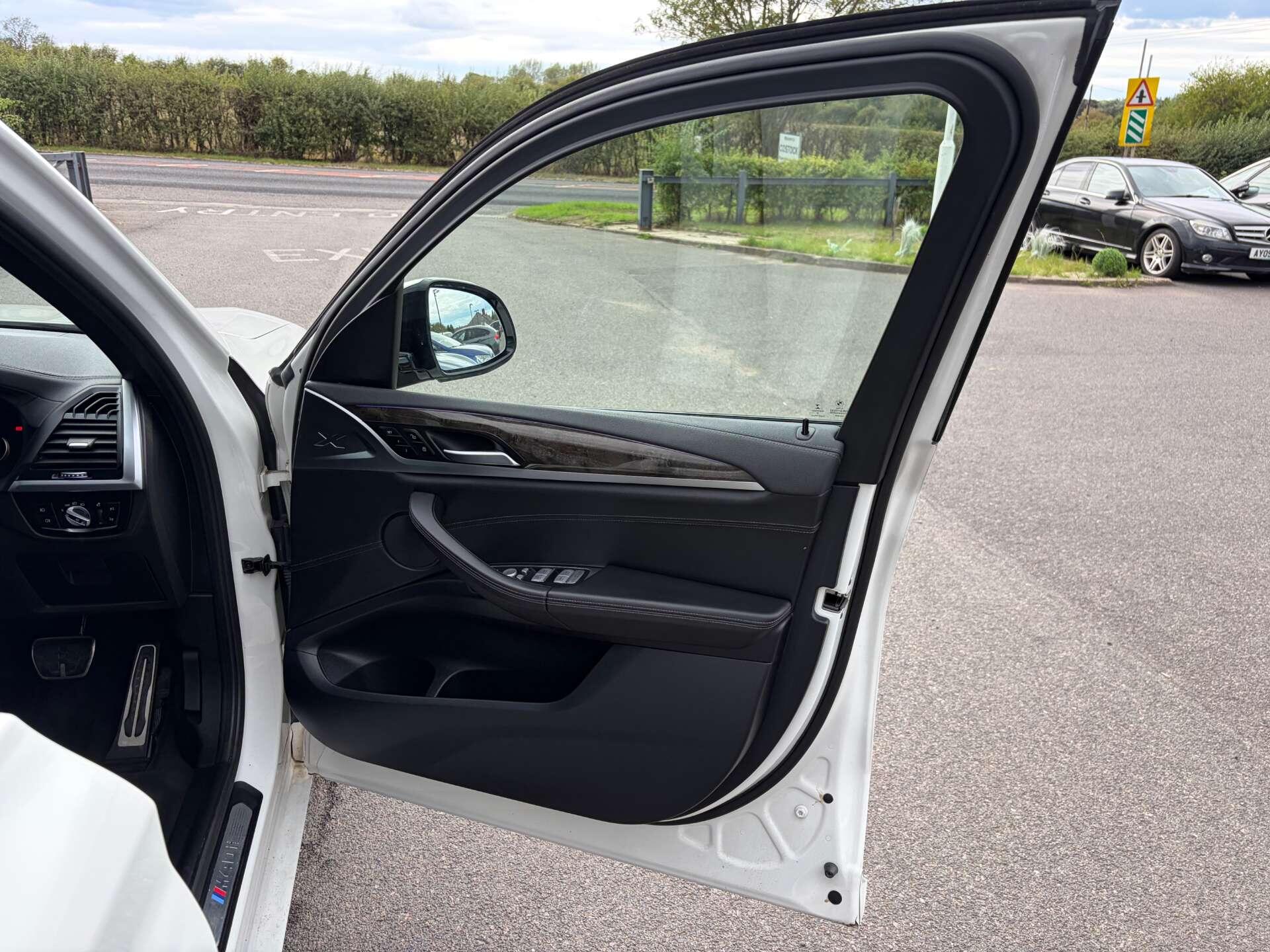 BMW X3 view 35