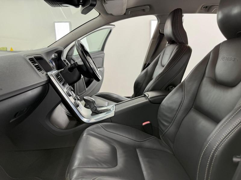 2013 Volvo V60 SOLD 1.6 T4 R-Design Lux Nav Estate 5dr Petrol Powershift Euro 5 (180 ps) • 63,000 miles image 17