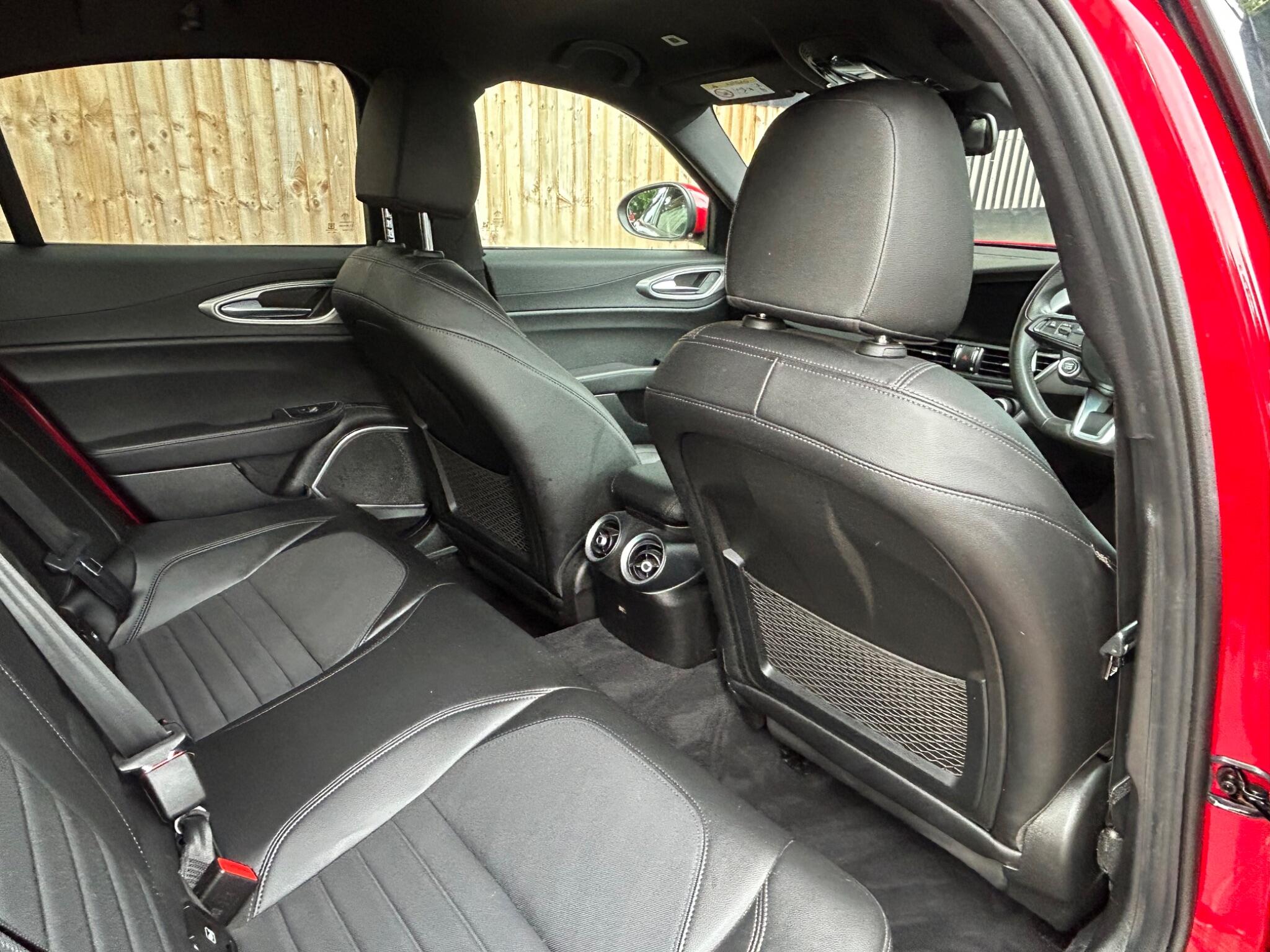 Alfa Romeo Giulia view 36
