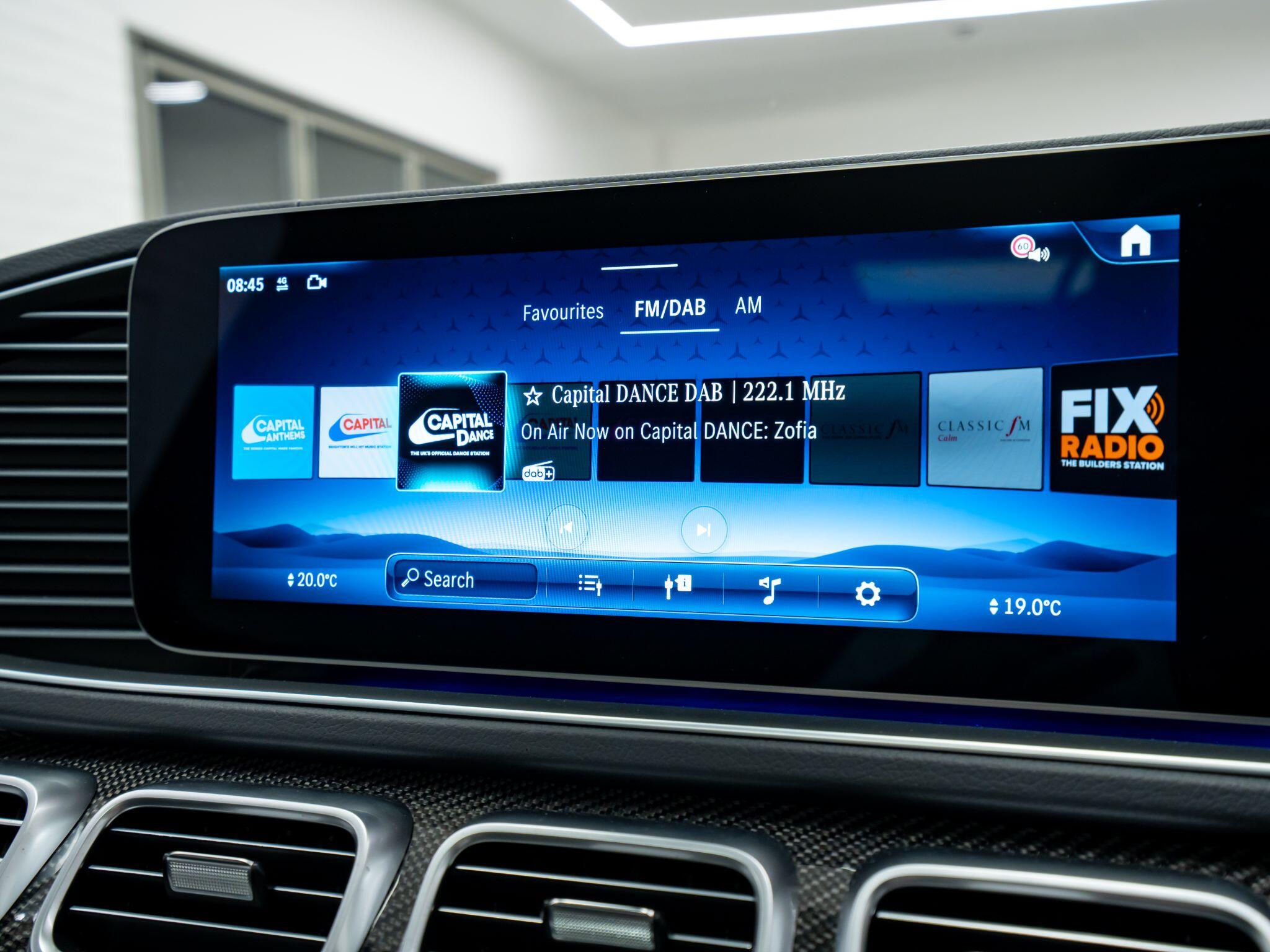 Mercedes-Benz GLE view 31