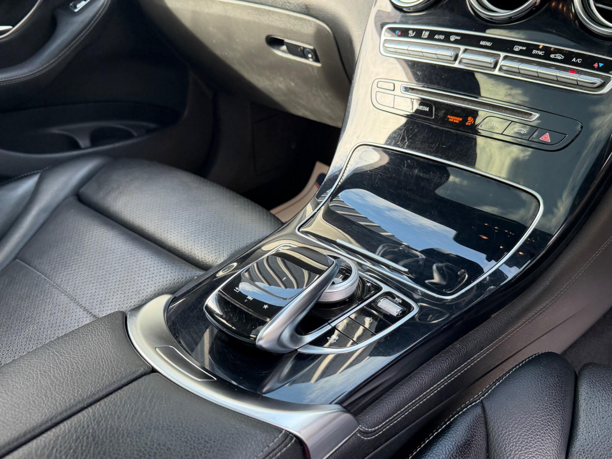 Mercedes-Benz GLC view 42