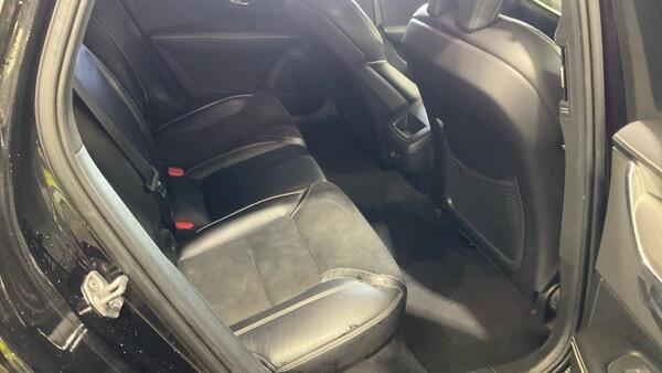 Volvo V90 view 4