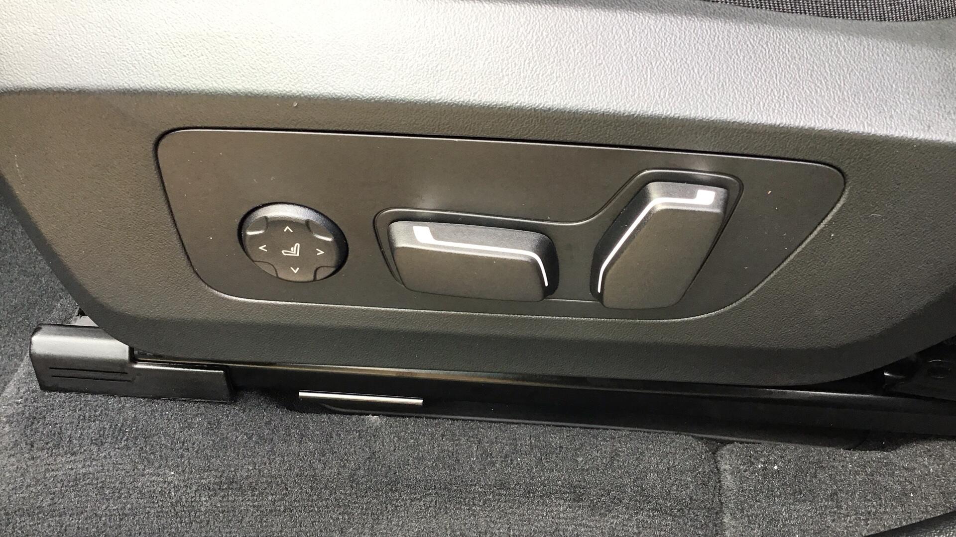 BMW X3 view 40
