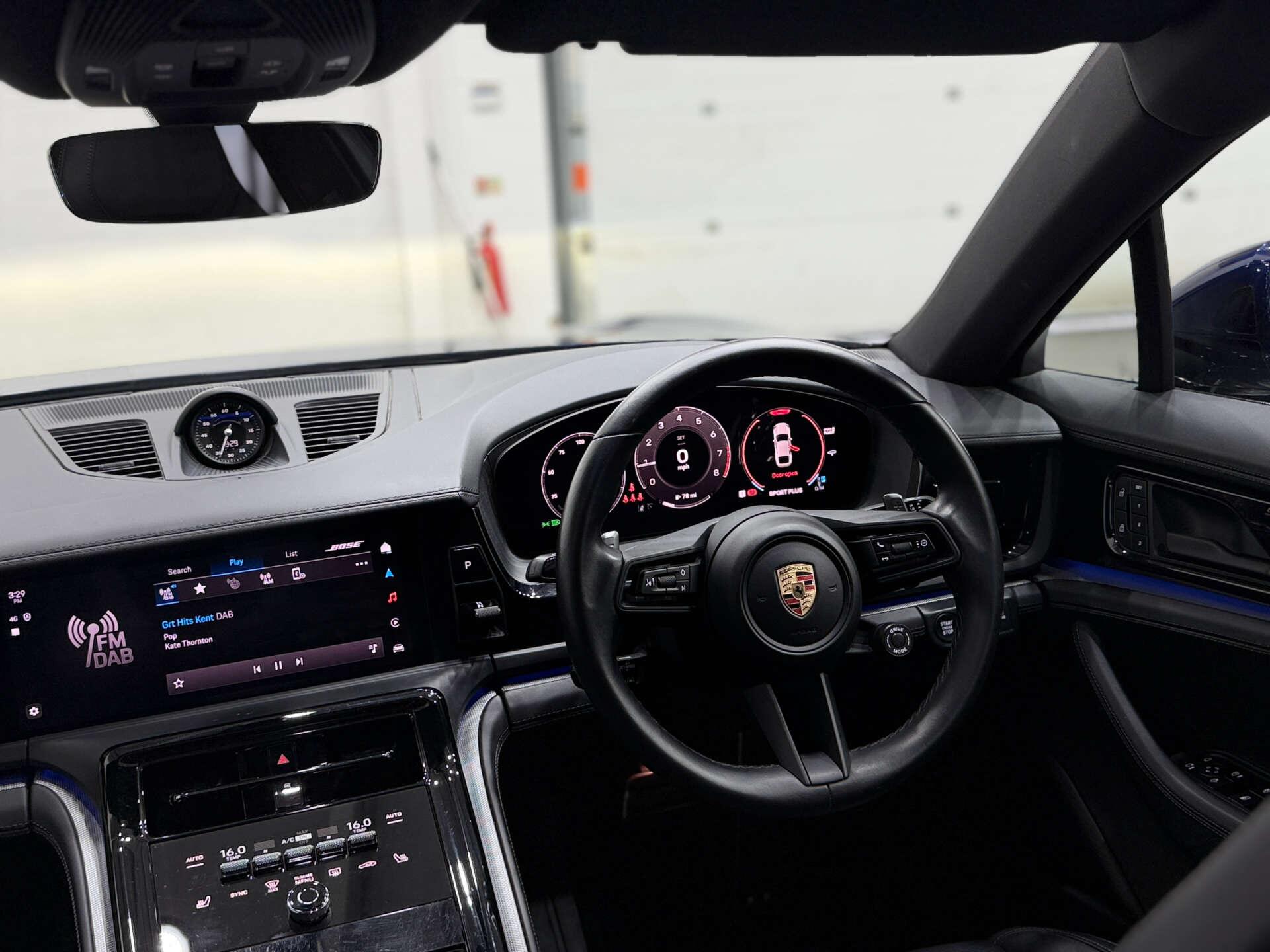 Porsche Panamera view 41
