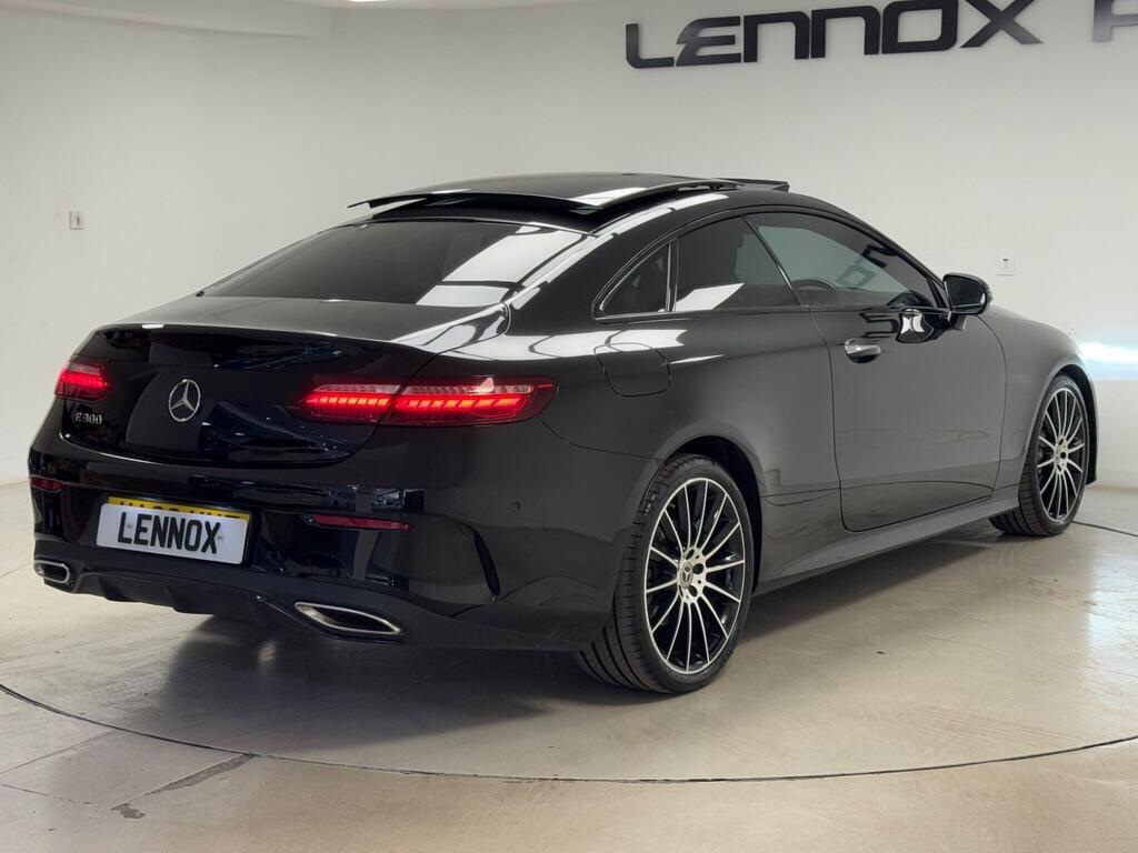 Mercedes-Benz E-Class view 7