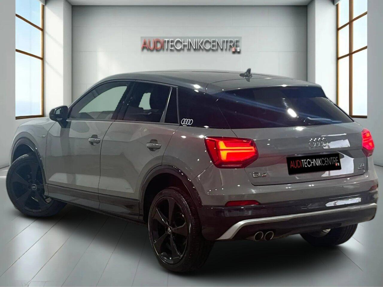 Audi Q2 view 5