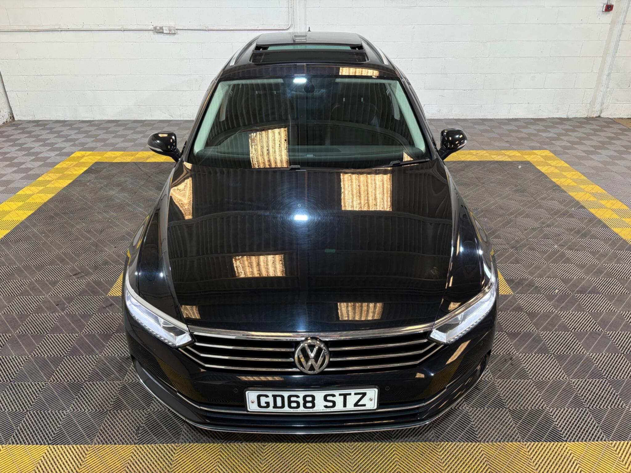 Volkswagen Passat view 30
