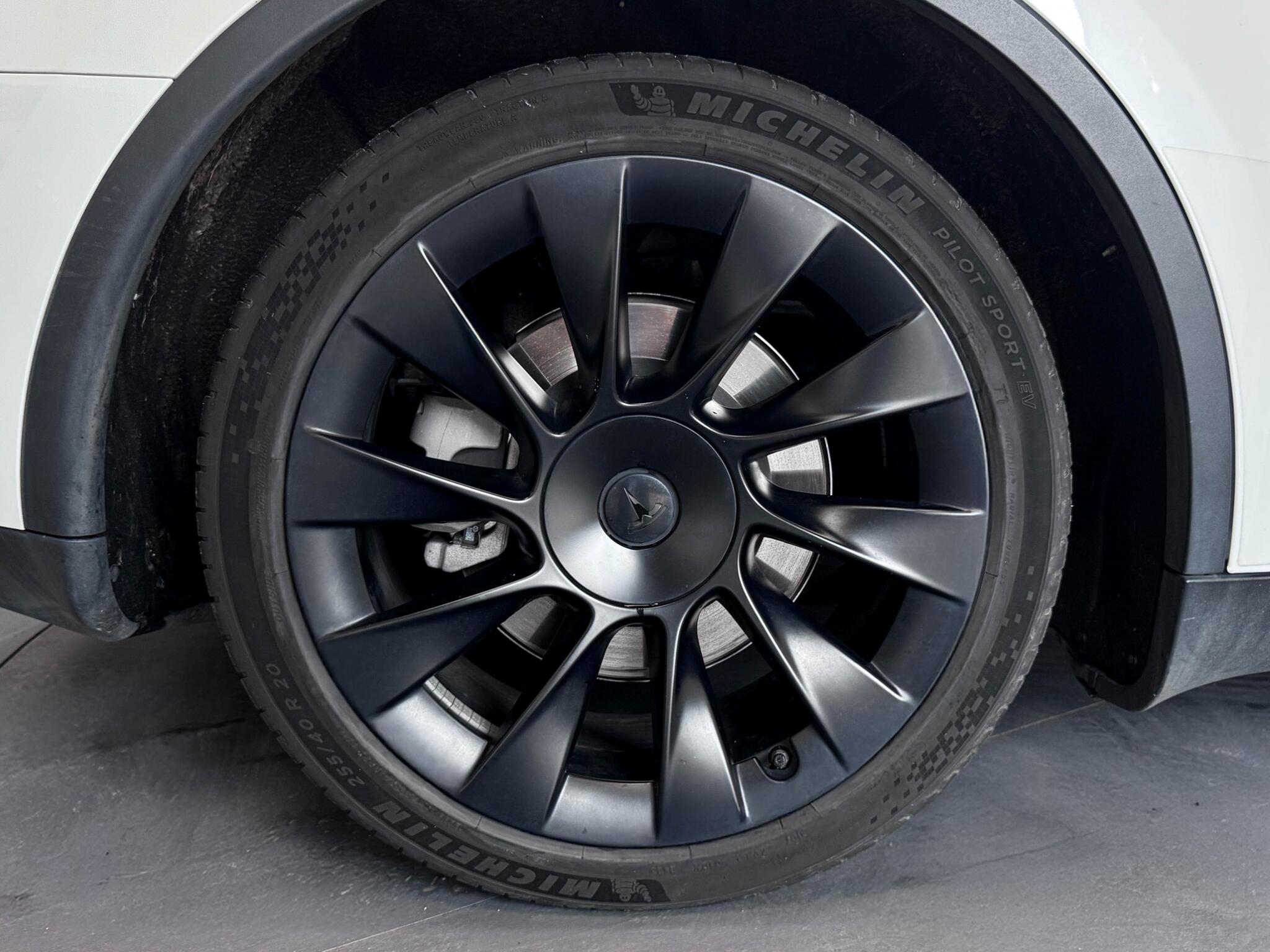Tesla Model Y view 64