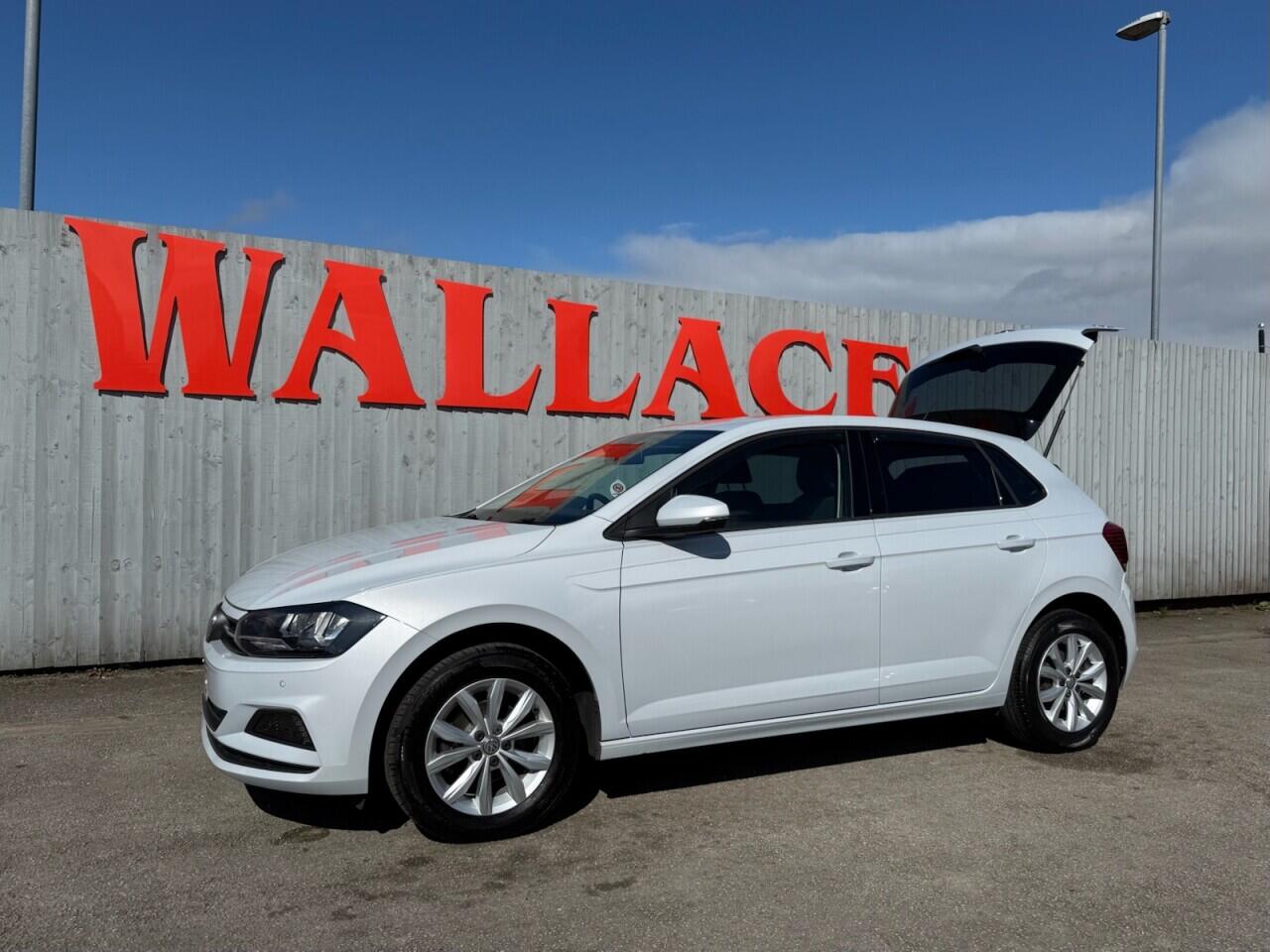 Volkswagen Polo view 13