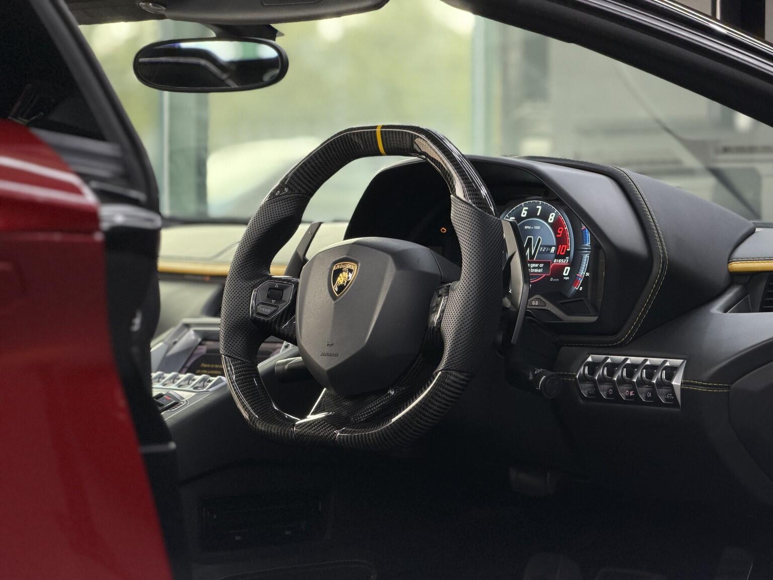 Lamborghini Aventador view 55