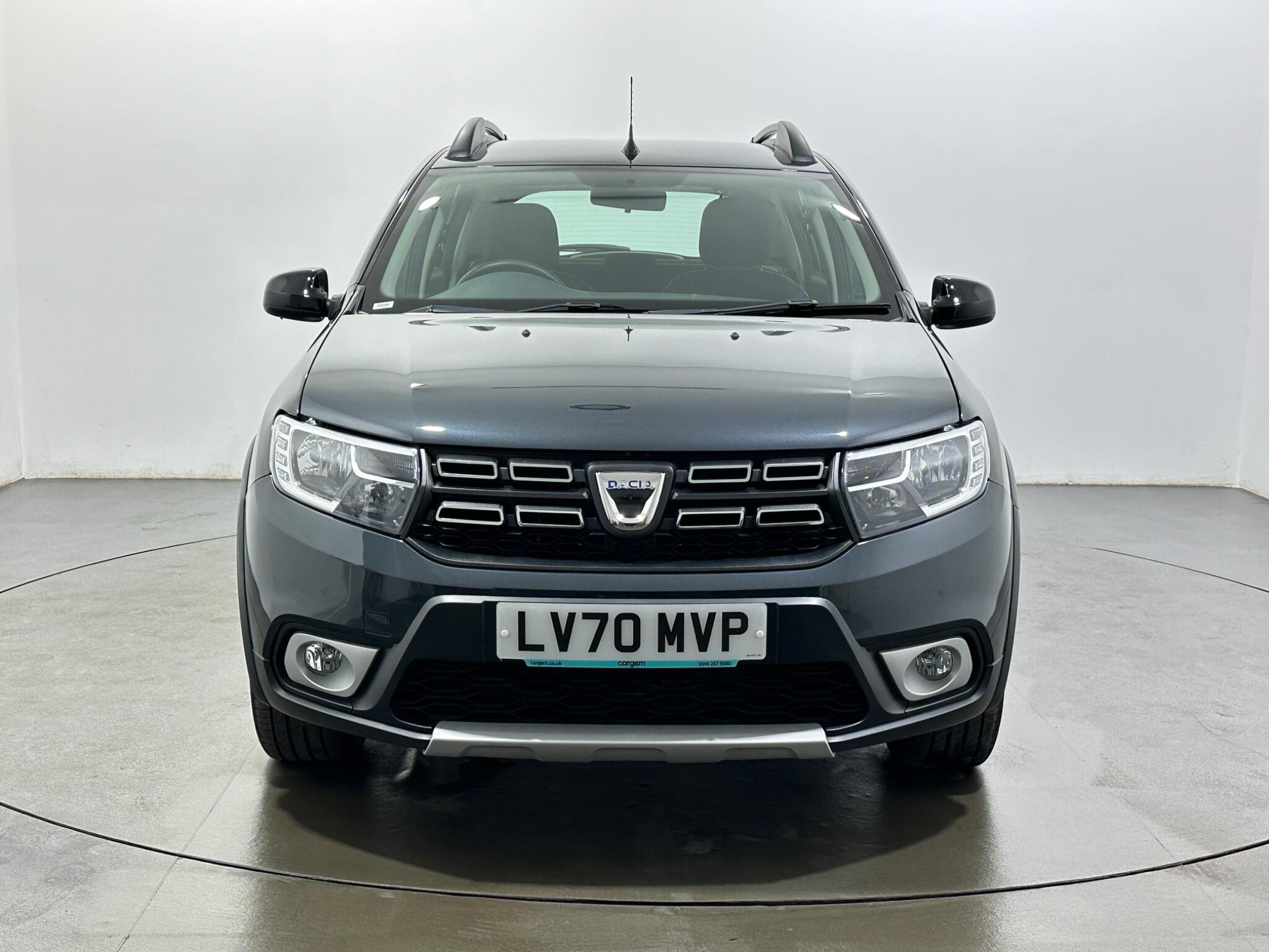Dacia Sandero Stepway view 3