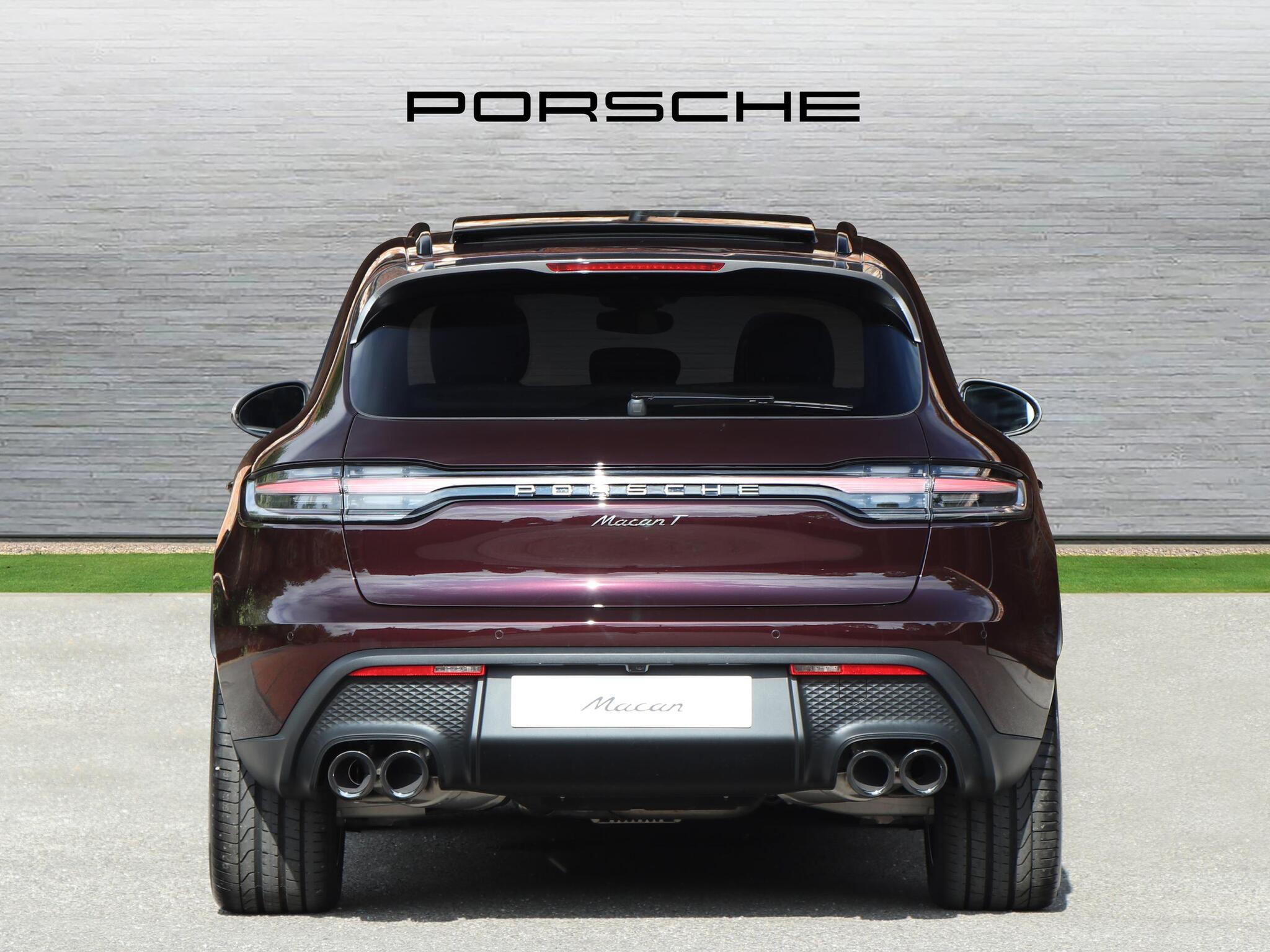 Porsche Macan view 8