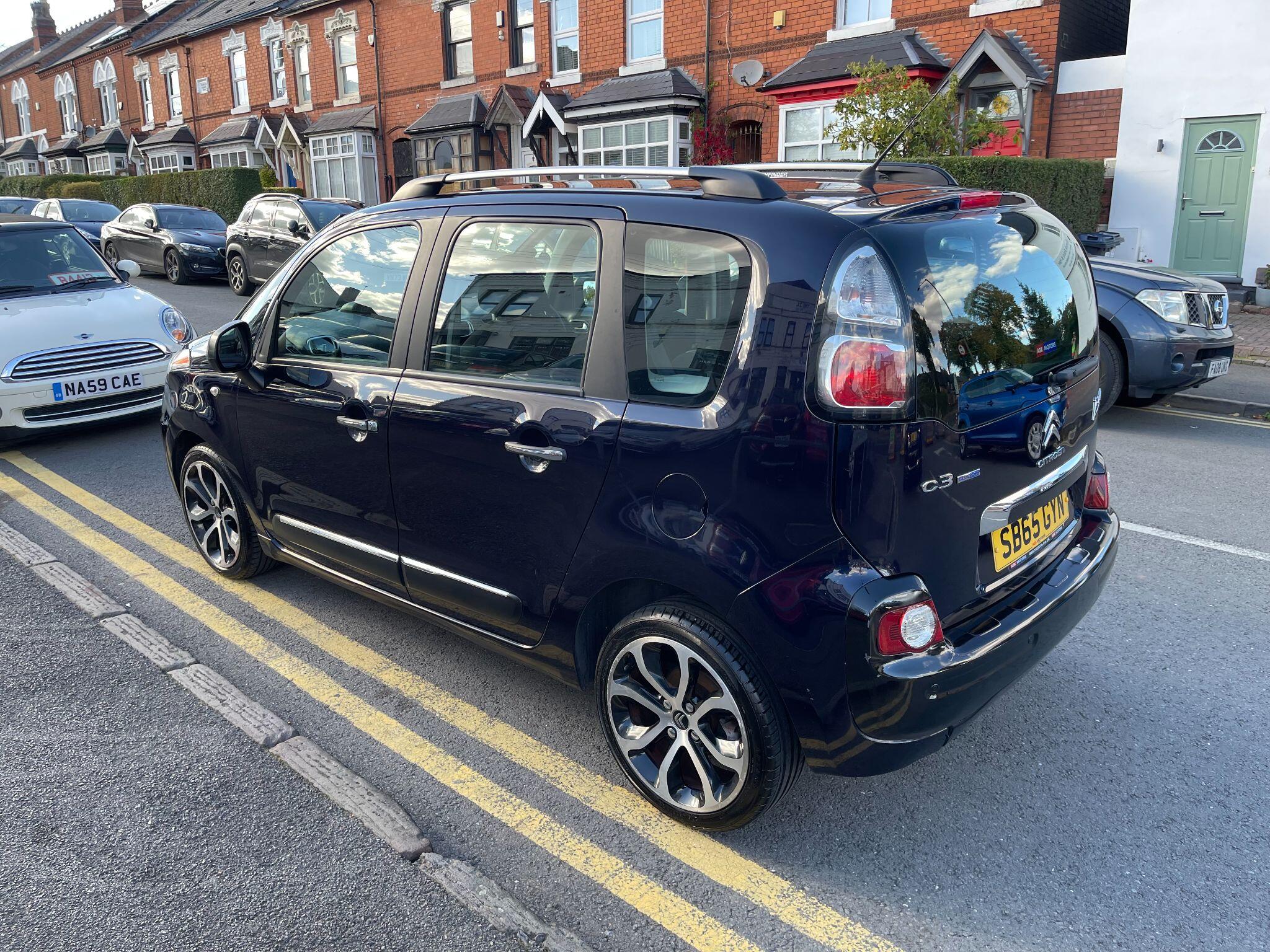 Citroen C3 Picasso view 17