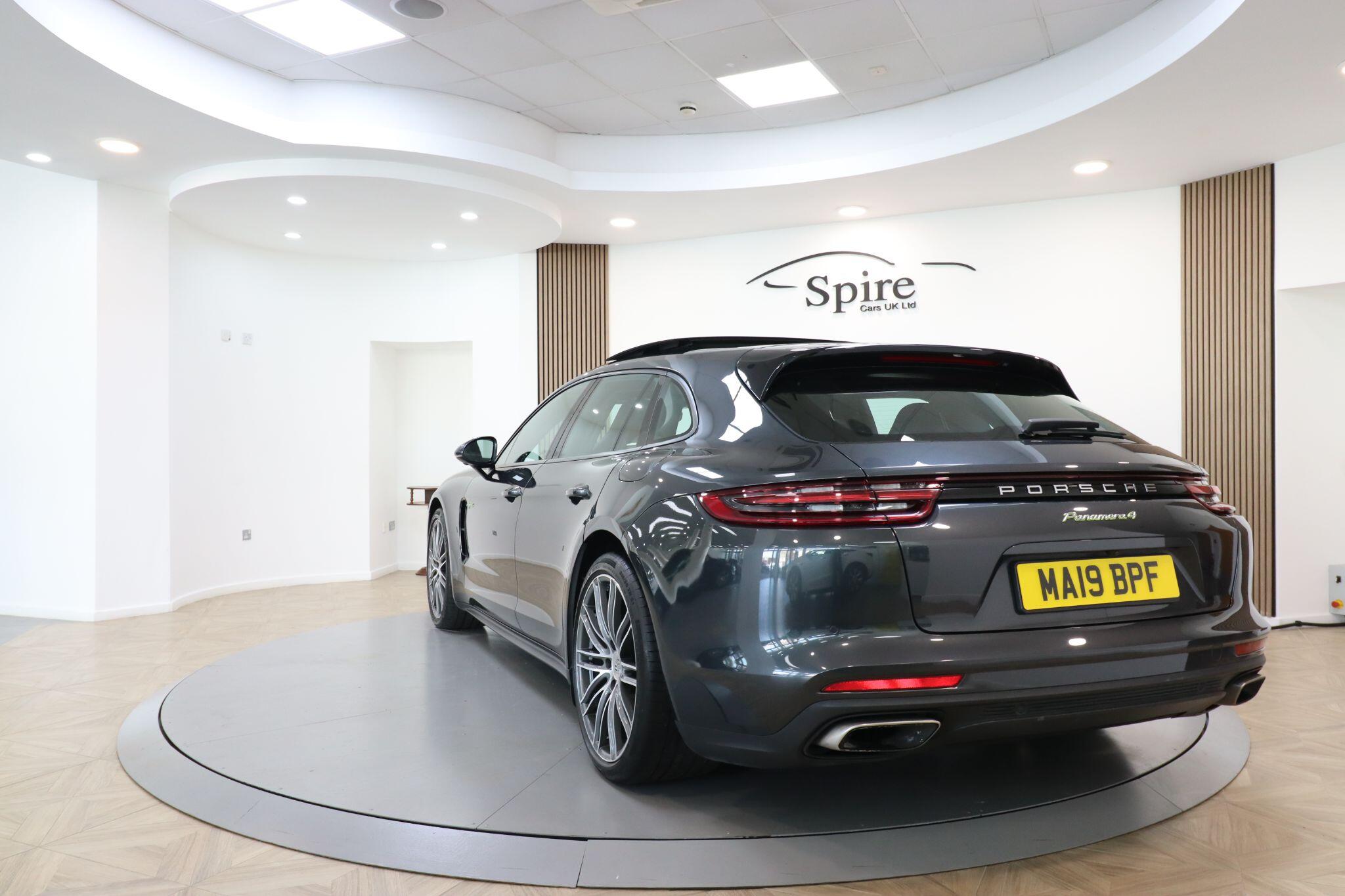 Porsche Panamera view 8
