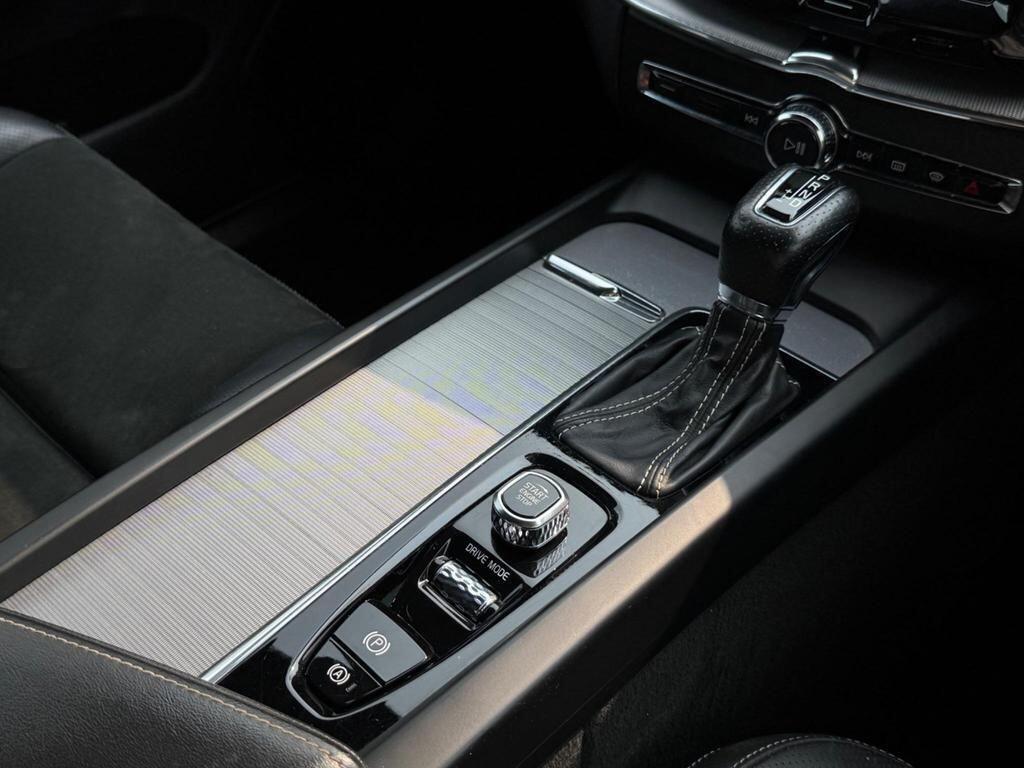 Volvo XC60 view 38