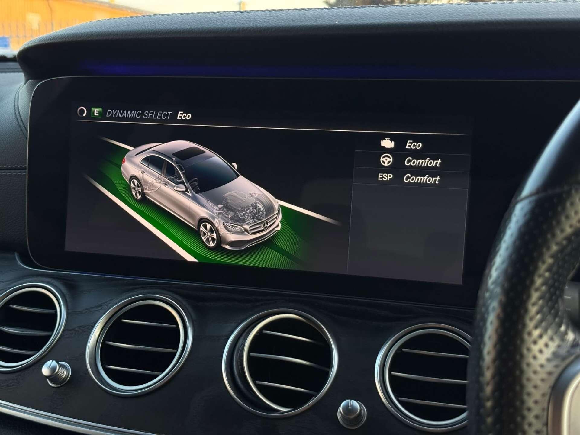 Mercedes-Benz E Class view 78