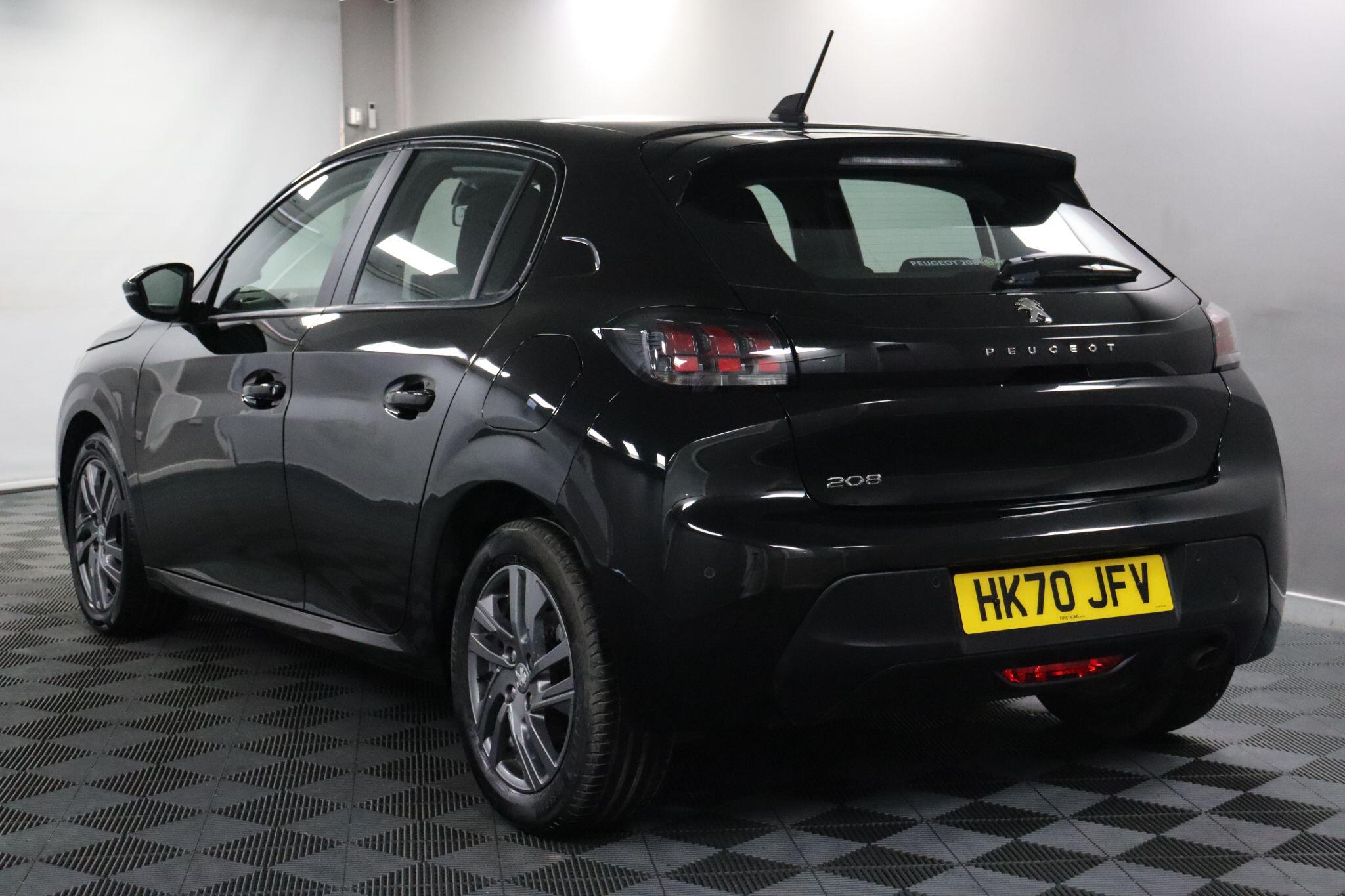 Peugeot 208 view 22