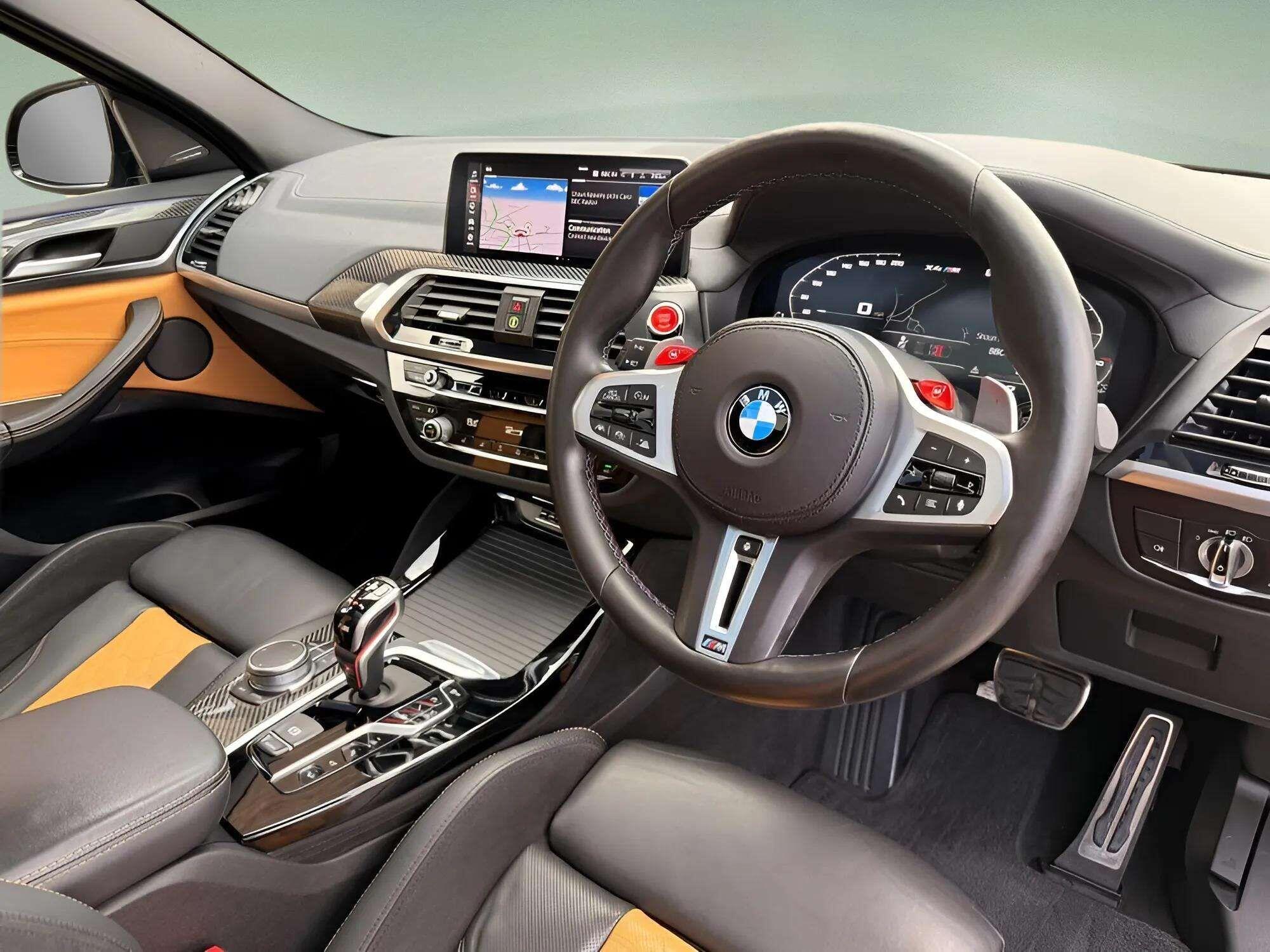 BMW X4 M view 21