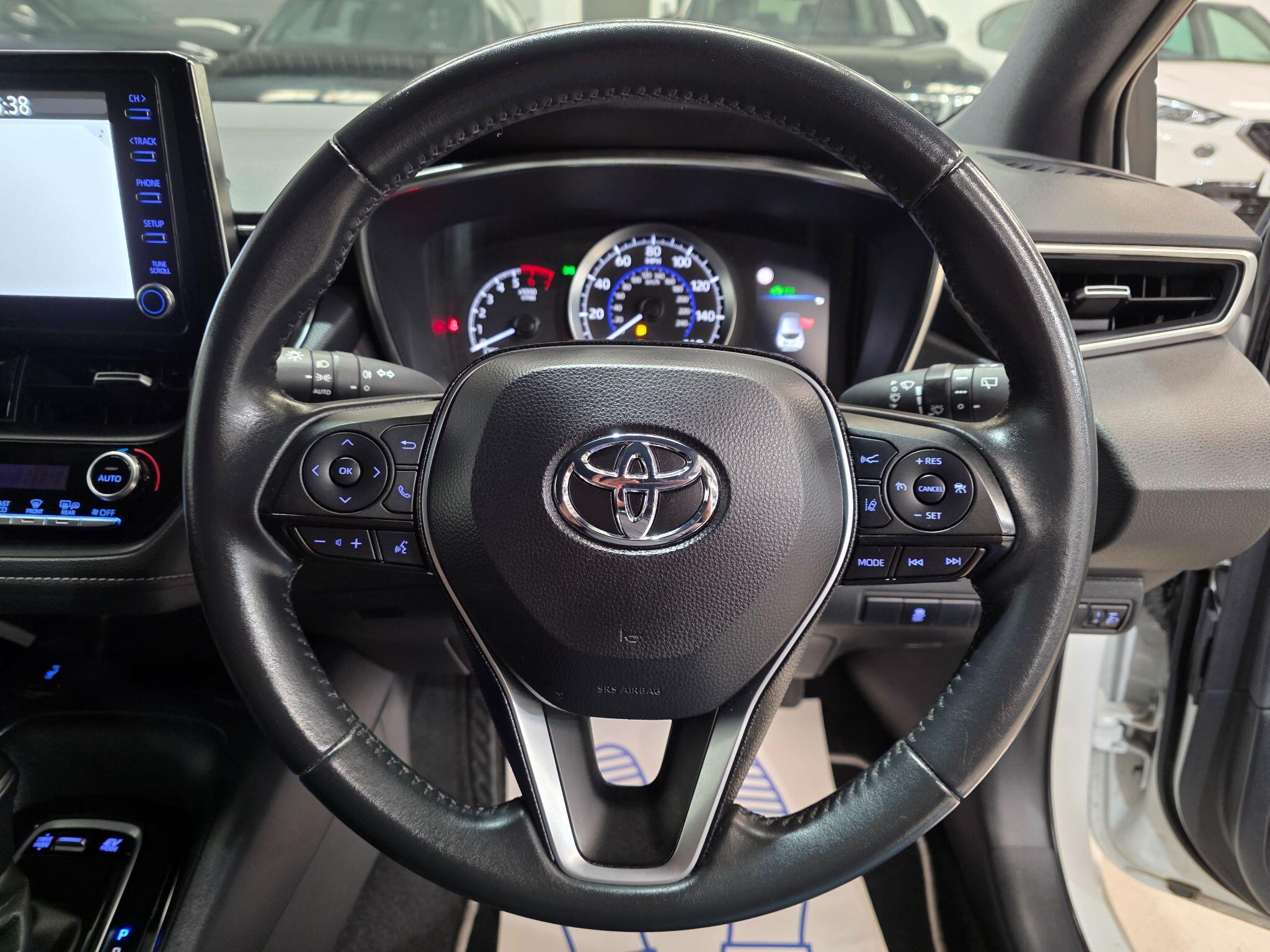 Toyota Corolla view 15