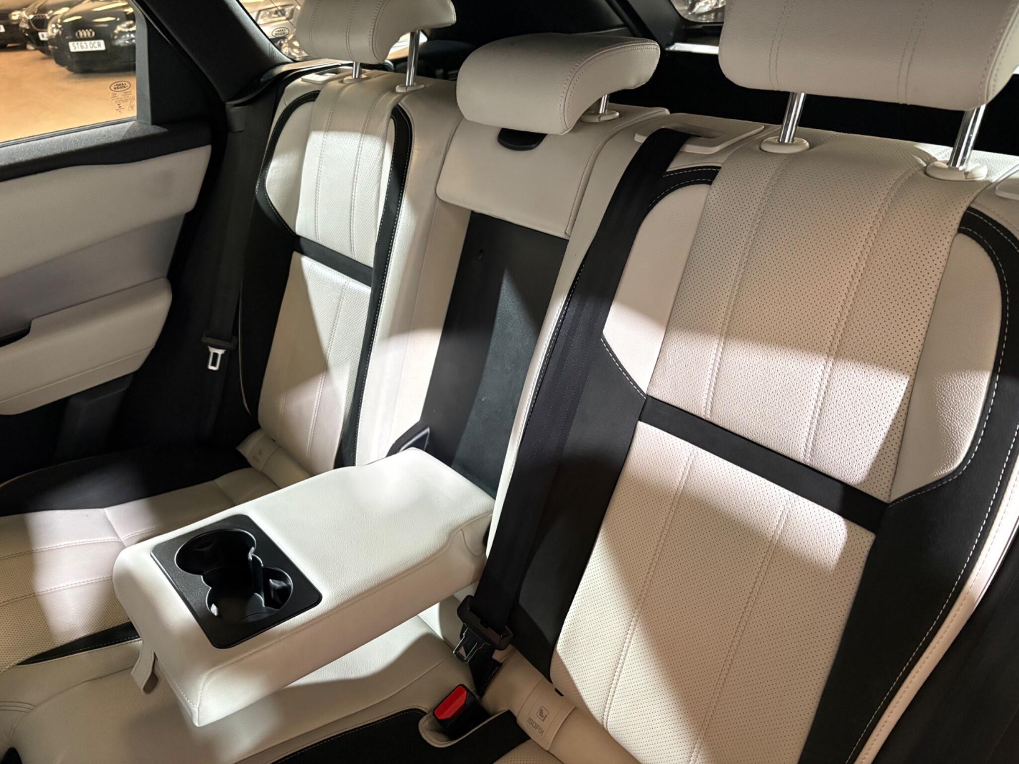 Land Rover Range Rover Velar view 54