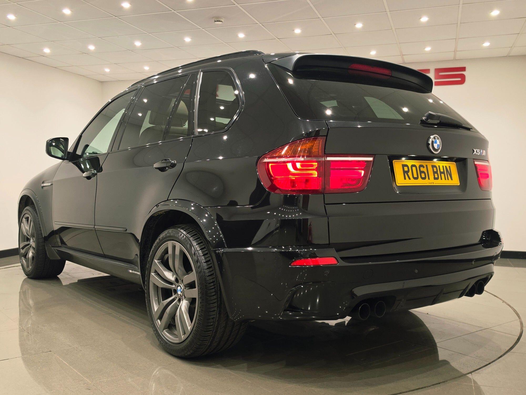 BMW X5 M view 13
